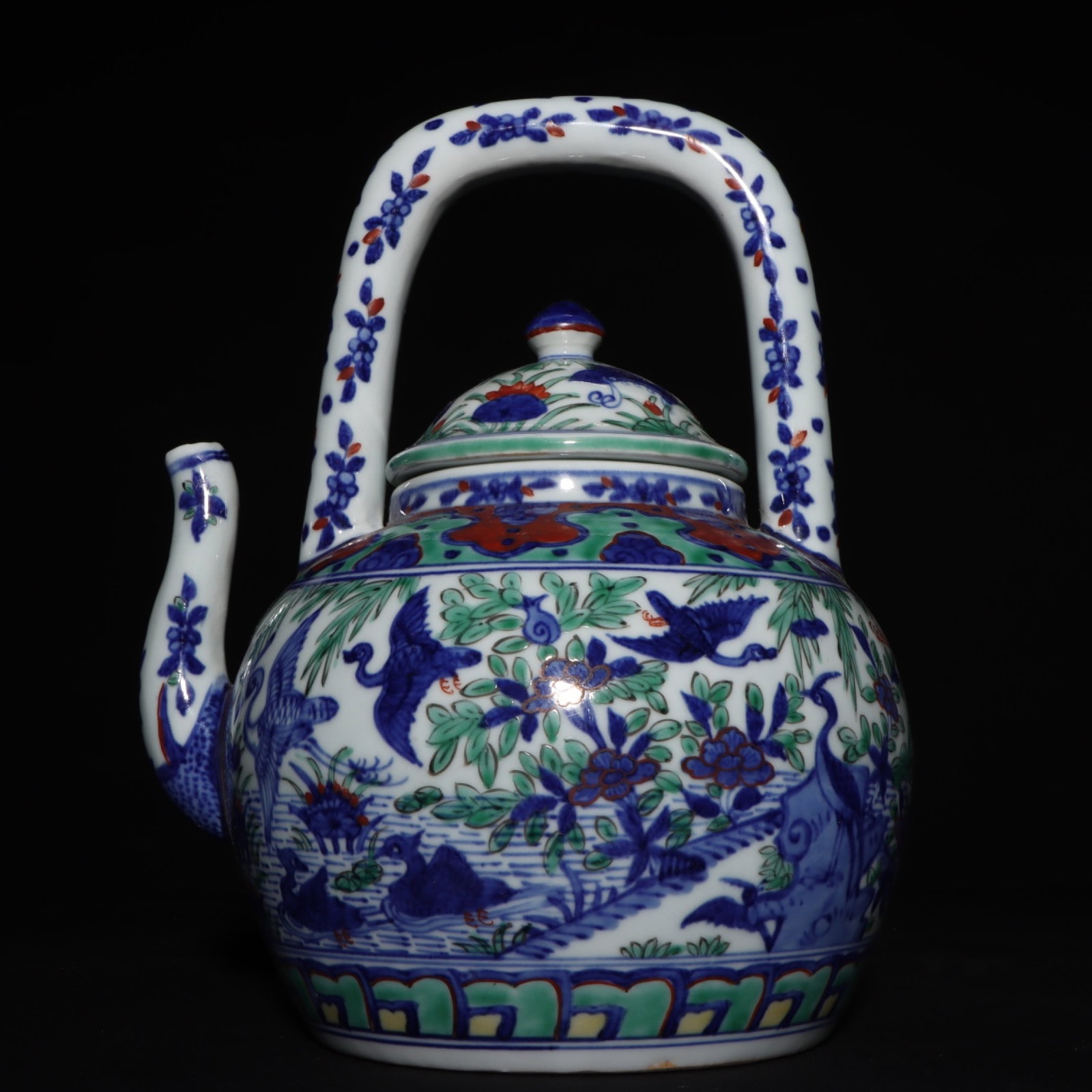 An Exquisite Wucai Flower and Bird Pattern Loop-Handled Pot - 3