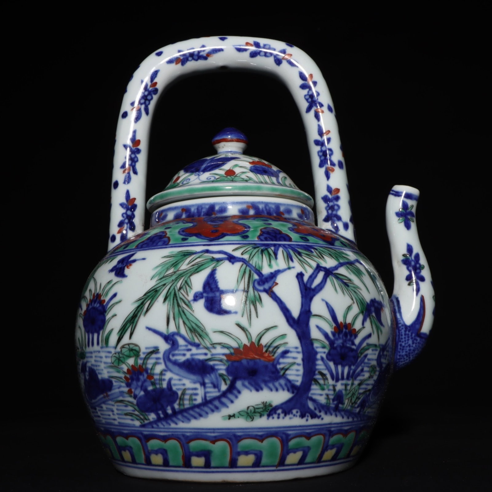An Exquisite Wucai Flower and Bird Pattern Loop-Handled Pot - 4