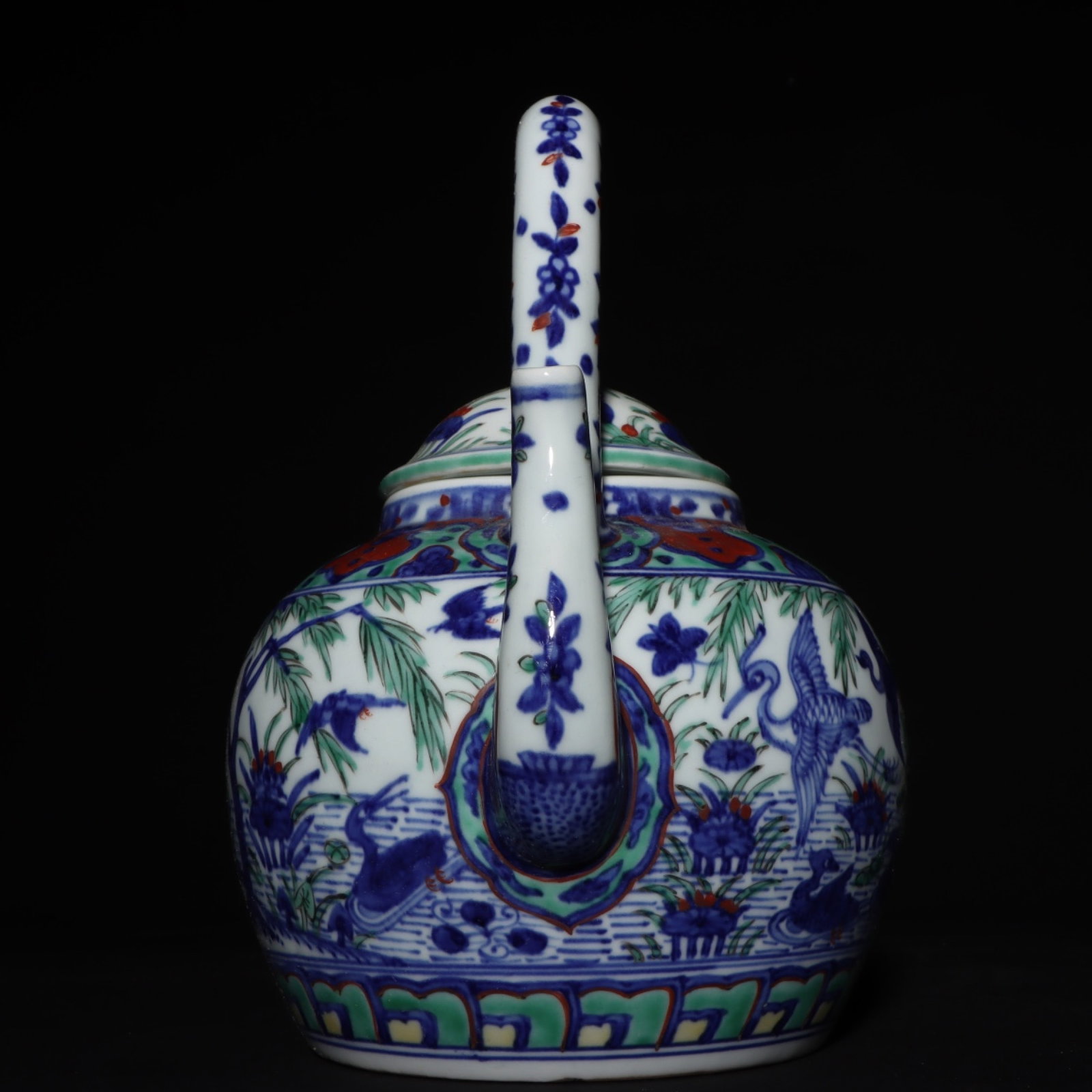 An Exquisite Wucai Flower and Bird Pattern Loop-Handled Pot - 9