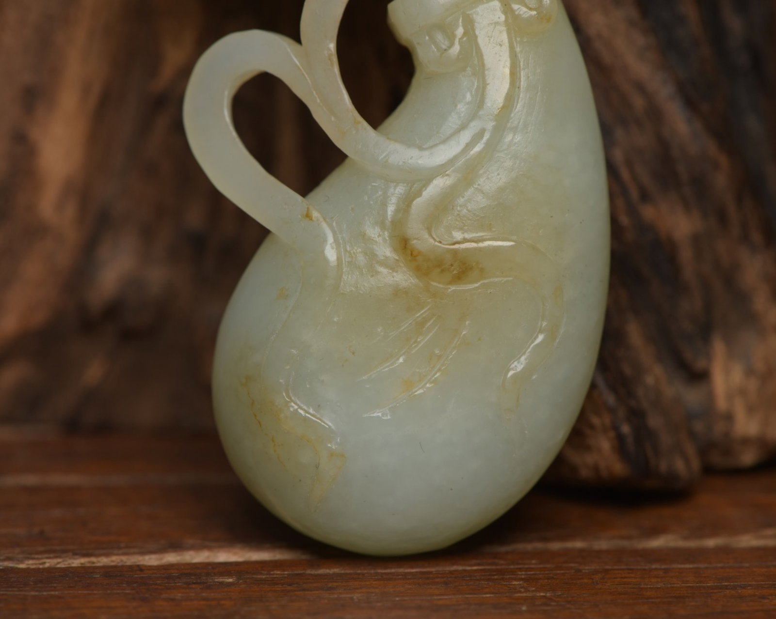 An Exquisite White Jade Monkey Ornament - 7