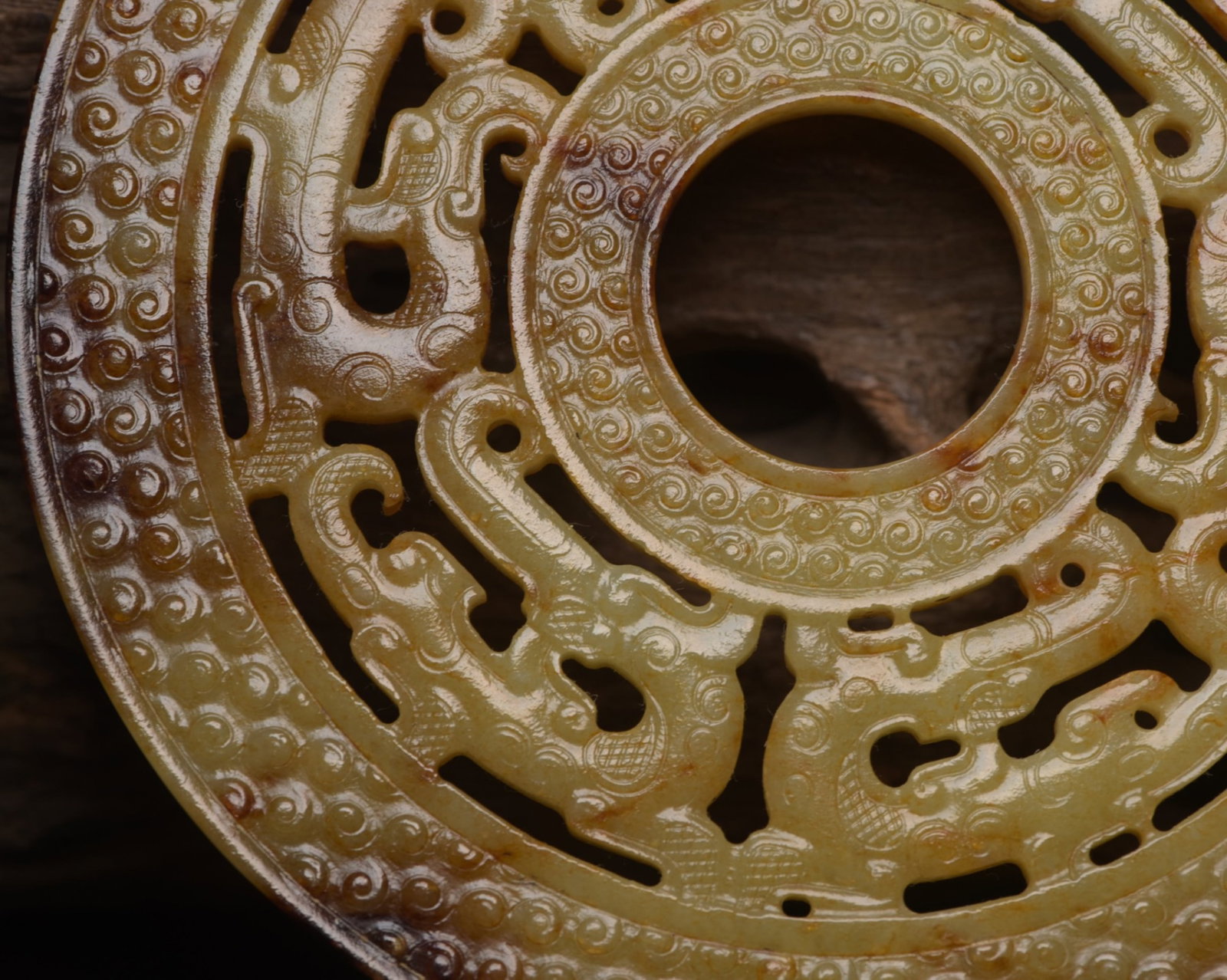 An Exquisite White Jade Chi-Dragon Pattern Pendant - 8