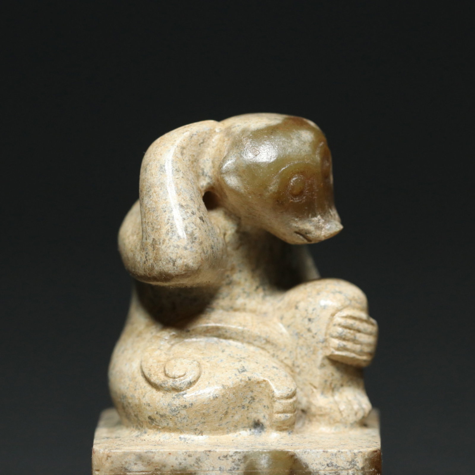 An Exquisite Archaic Jade Monkey Seal - 4