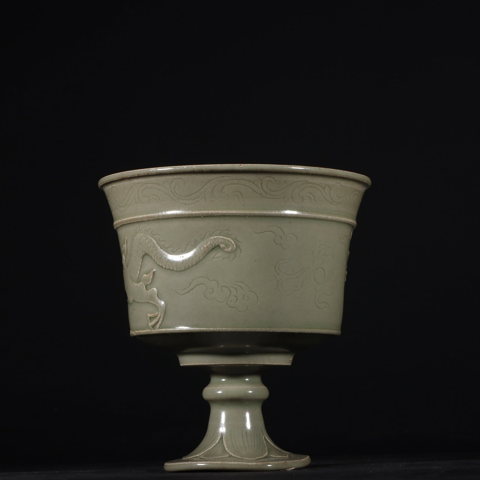 An Exquisite Yue yao Dragon Pattern Stem Cup - 5