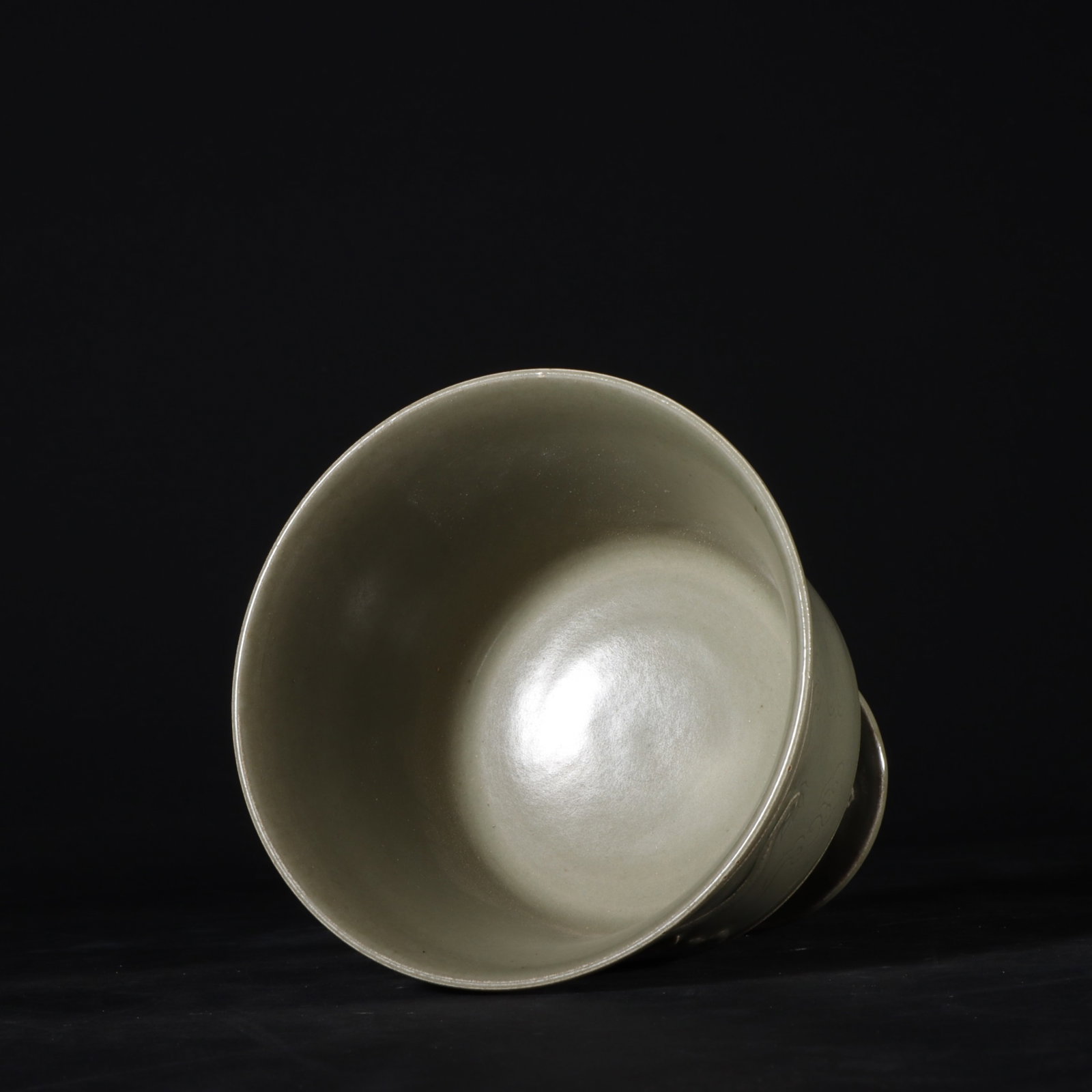 An Exquisite Yue yao Dragon Pattern Stem Cup - 6