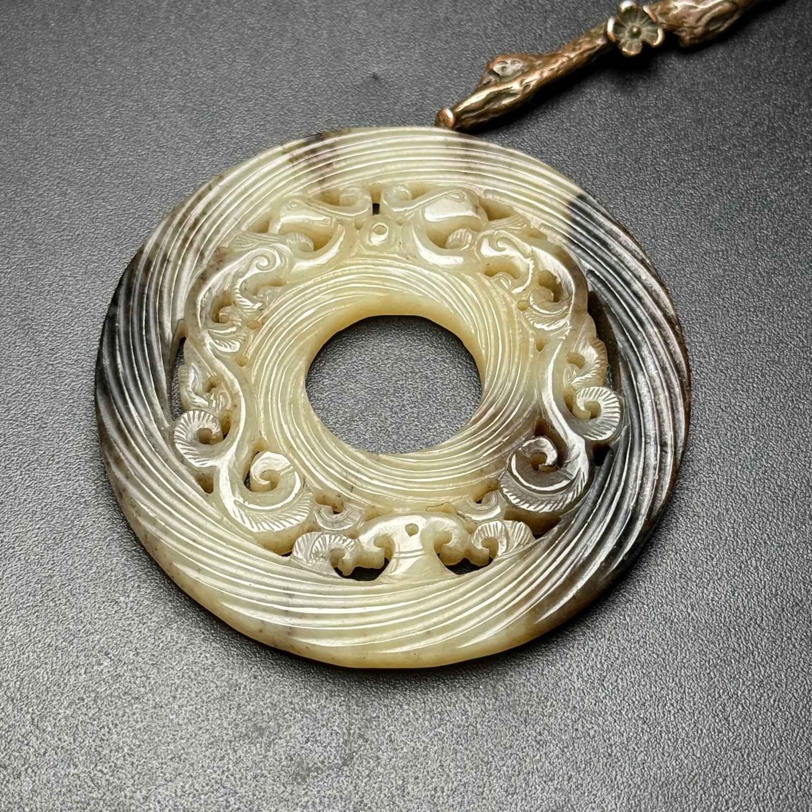 An Exquisite White Jade Phoenix Pattern Pendant - 7