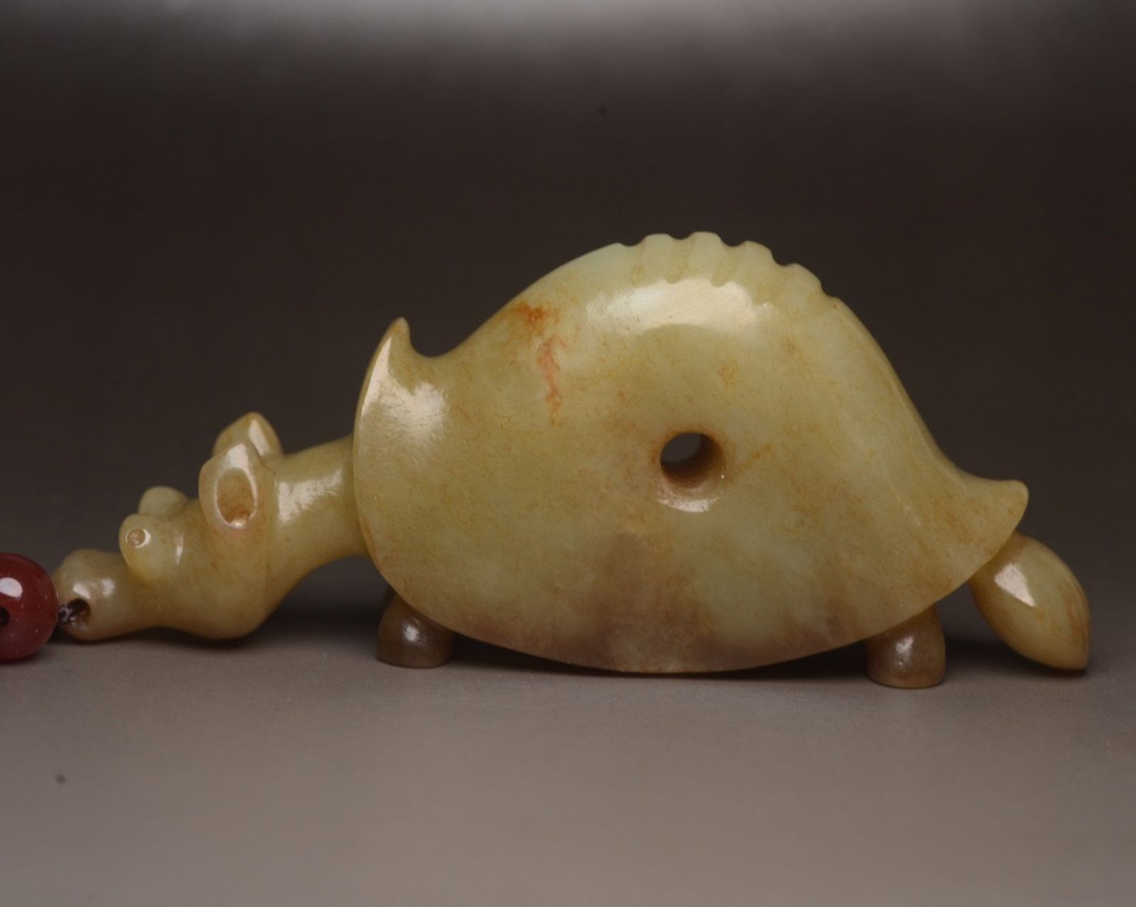 An Exquisite White Jade Dragon Turtle Pendant: An Exquisite White Jade Dragon Turtle Pendant,Qing Dynasty,China,Size:3.8inx1.5inx0.7in,Weight:102g 白玉龙龟挂件,中国清代