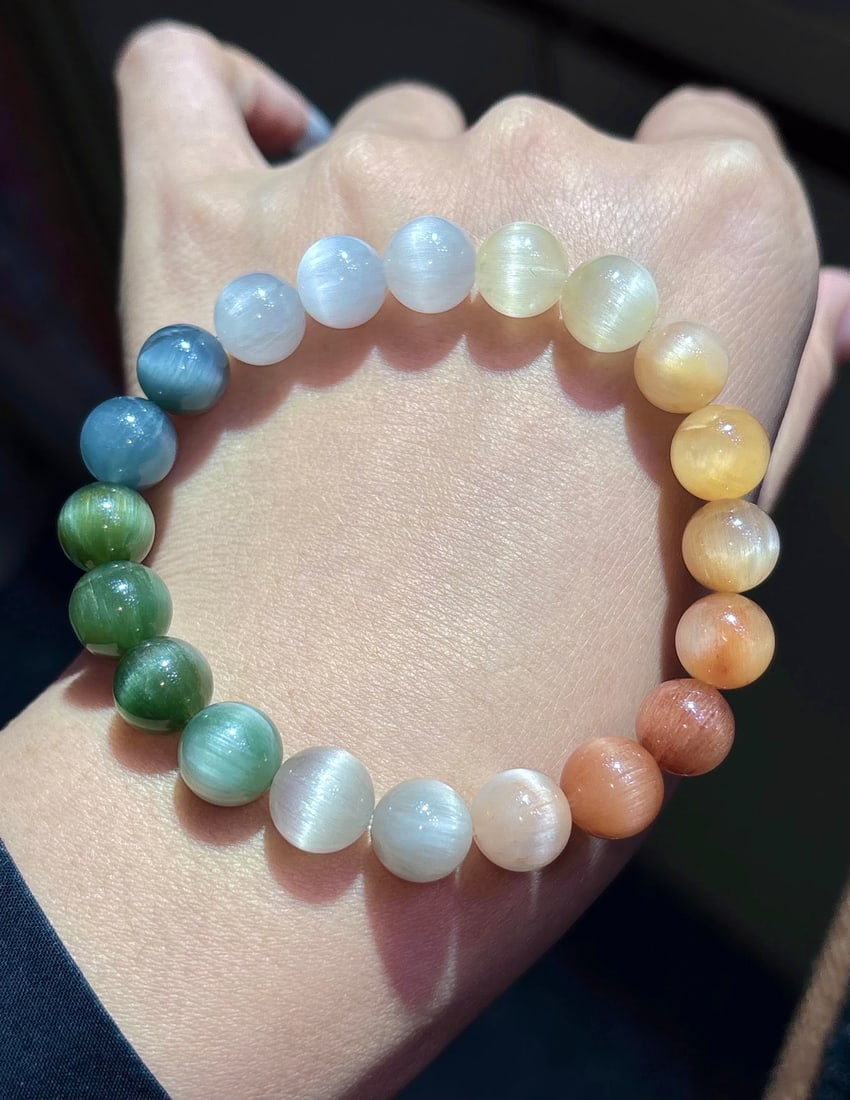 An Exquisite Crystal Bracelet - 3