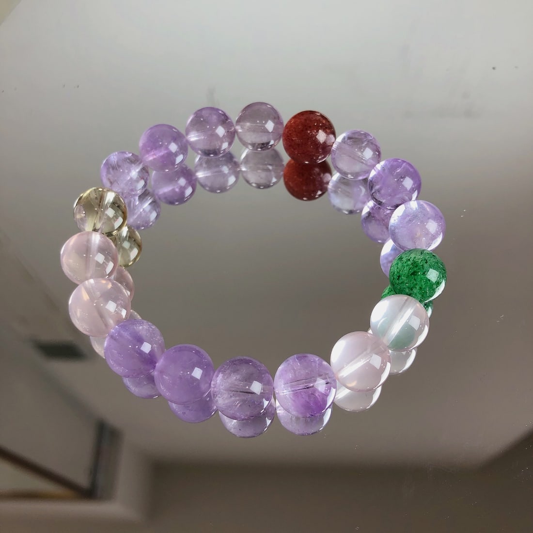 An Exquisite Crystal Bracelet - 2