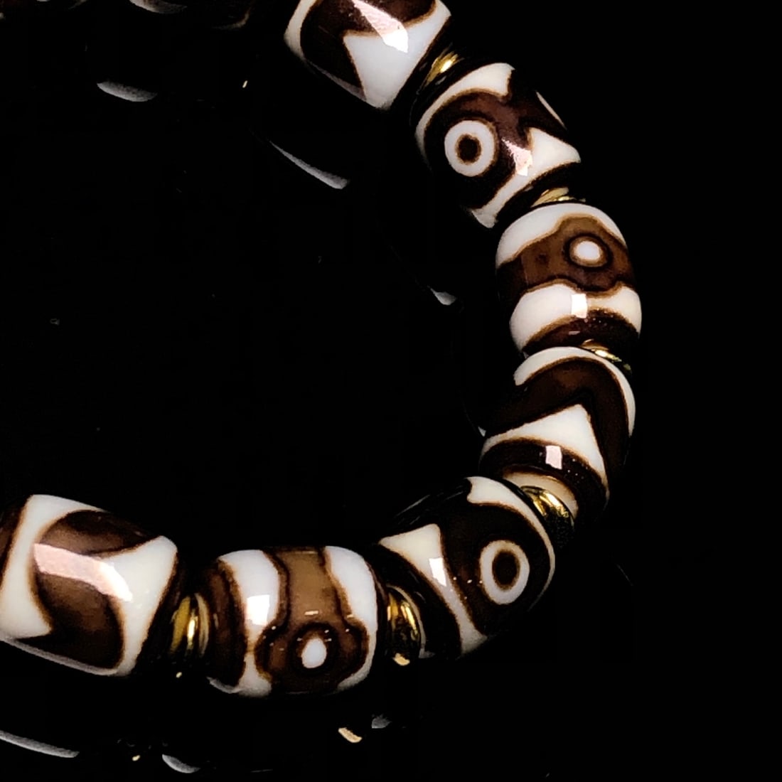 A Precious Dzi Bead Bracelets - 8