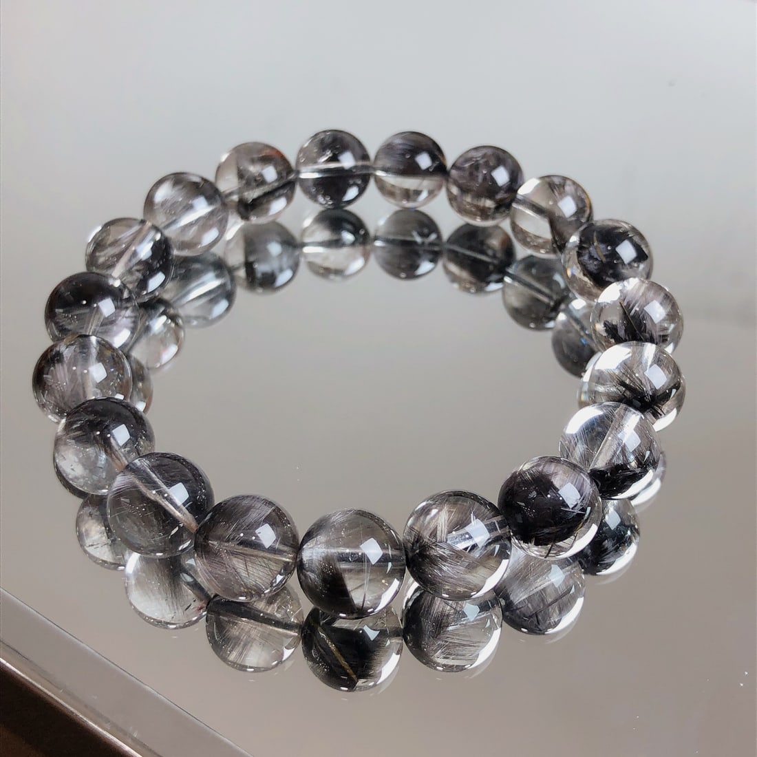An Exquisite Crystal Bracelets - 2