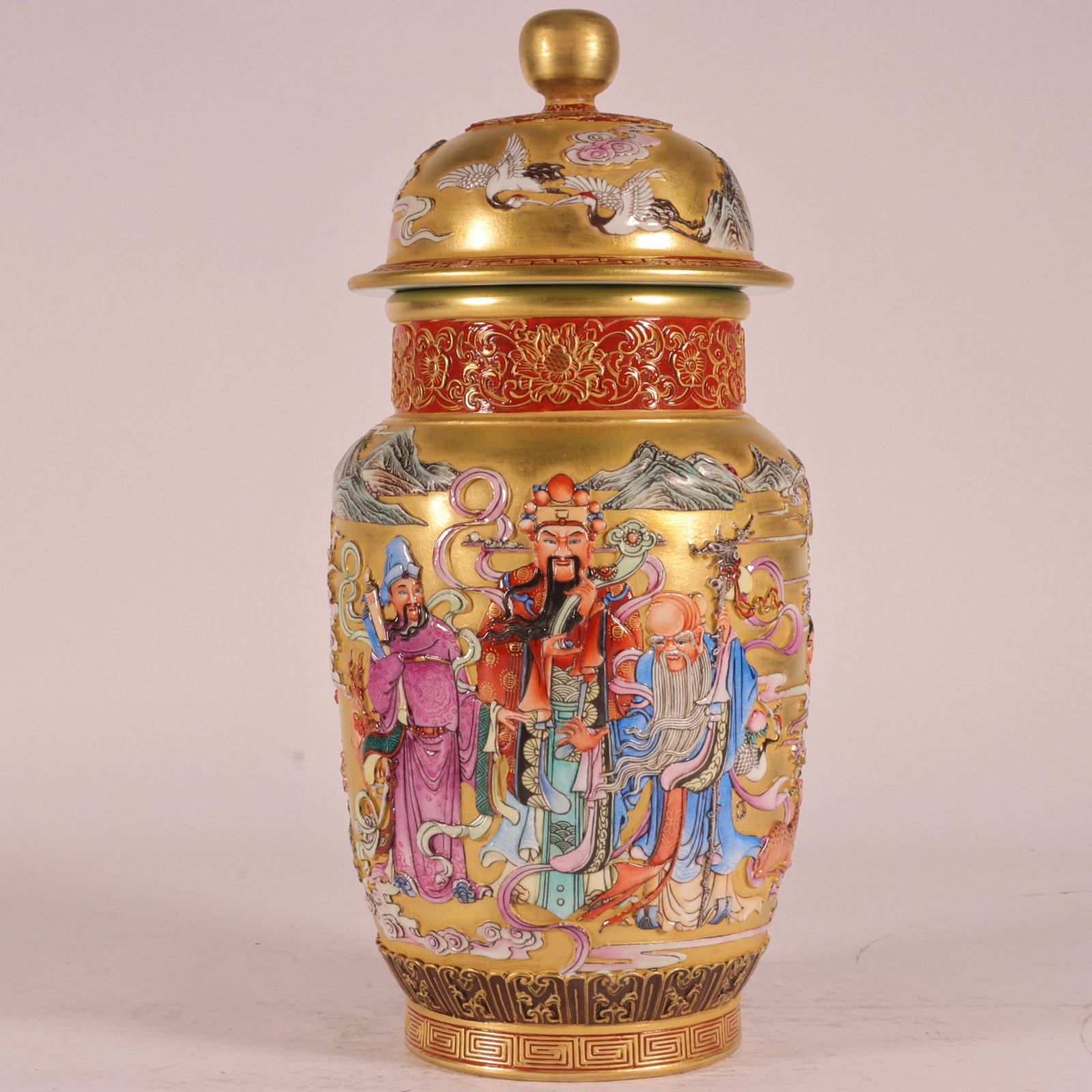 An Exquisite Enamel Gold Ground Character and Story Pattern Tea Caddy: An Exquisite Enamel Gold Ground Character and Story Pattern Tea Caddy,Qing Dynasty,China,Qianlong Six-character Mark,Size:10inx4.3in 珐琅彩金地人物故