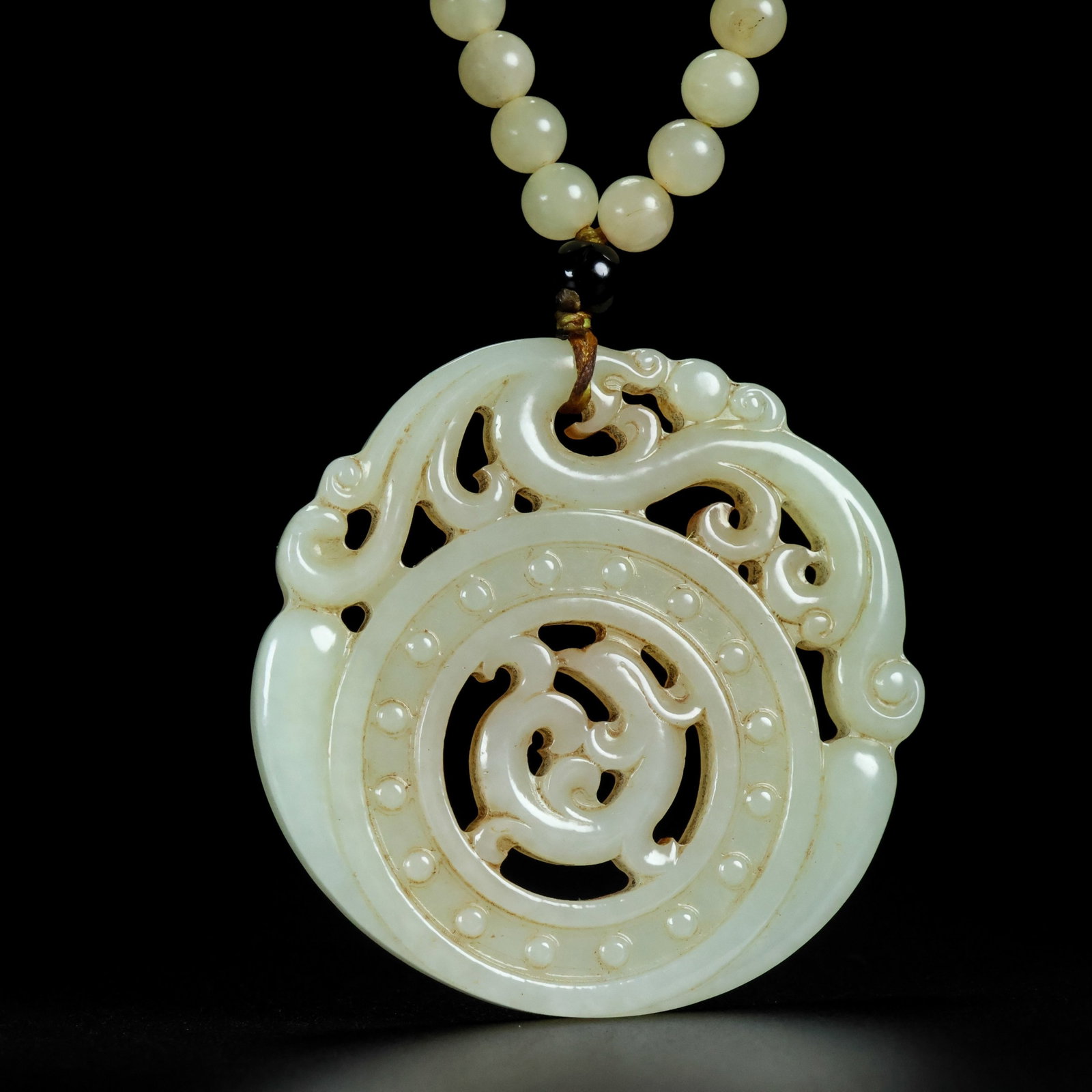 An Exquisite White Jade Phoenix Pattern Pendant - 3