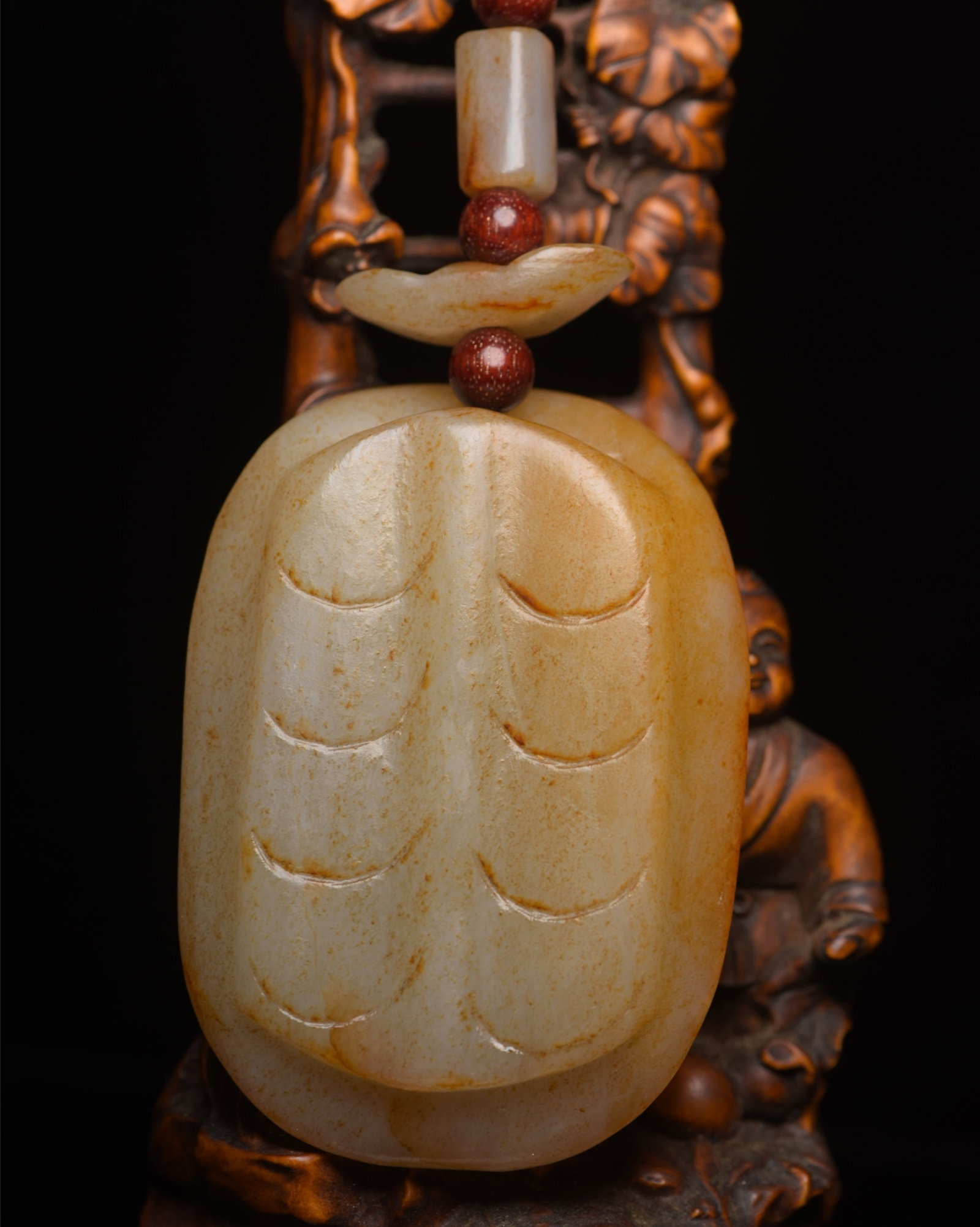 An Exquisite White Jade Turtle Shell Pendant - 2