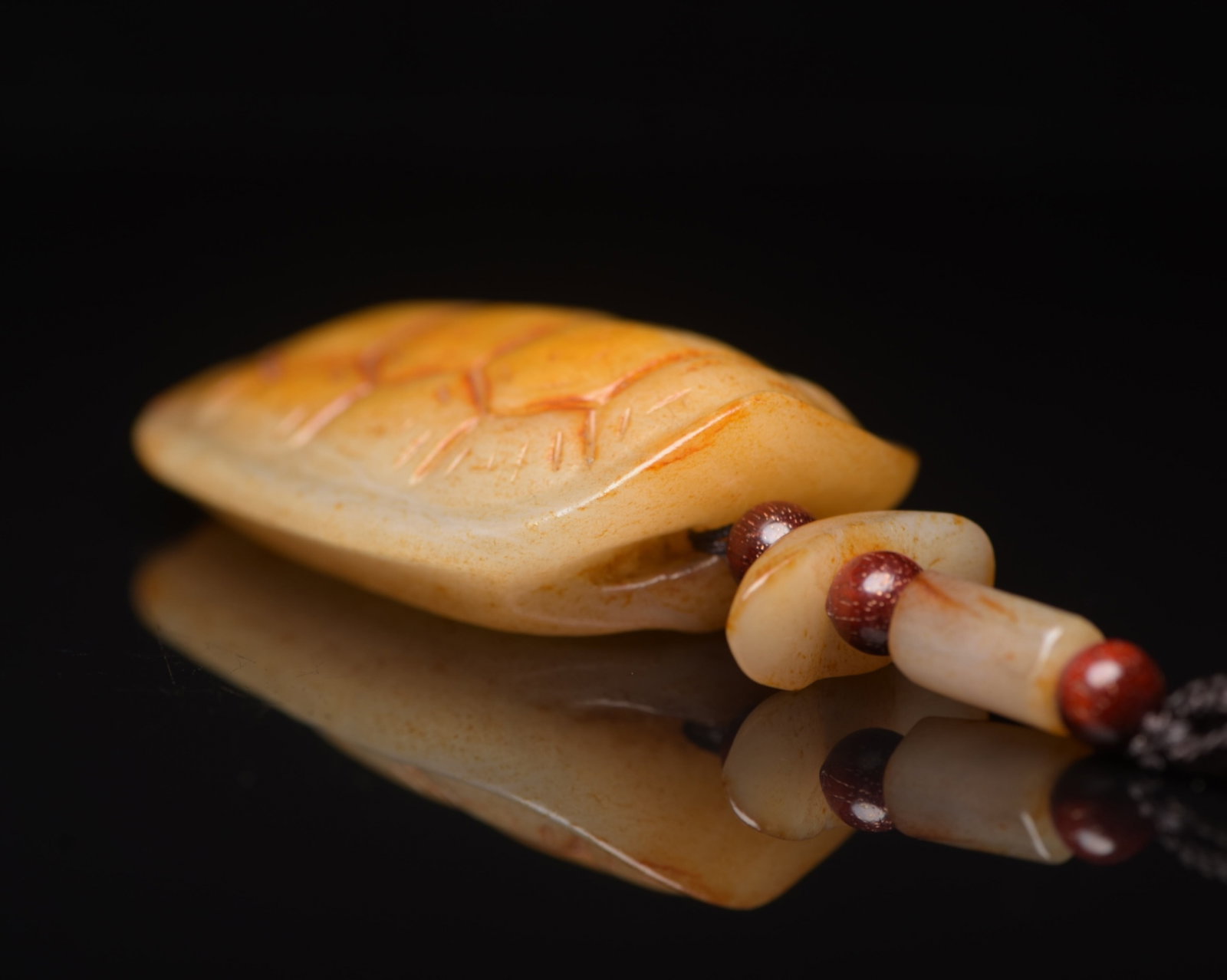 An Exquisite White Jade Turtle Shell Pendant - 4