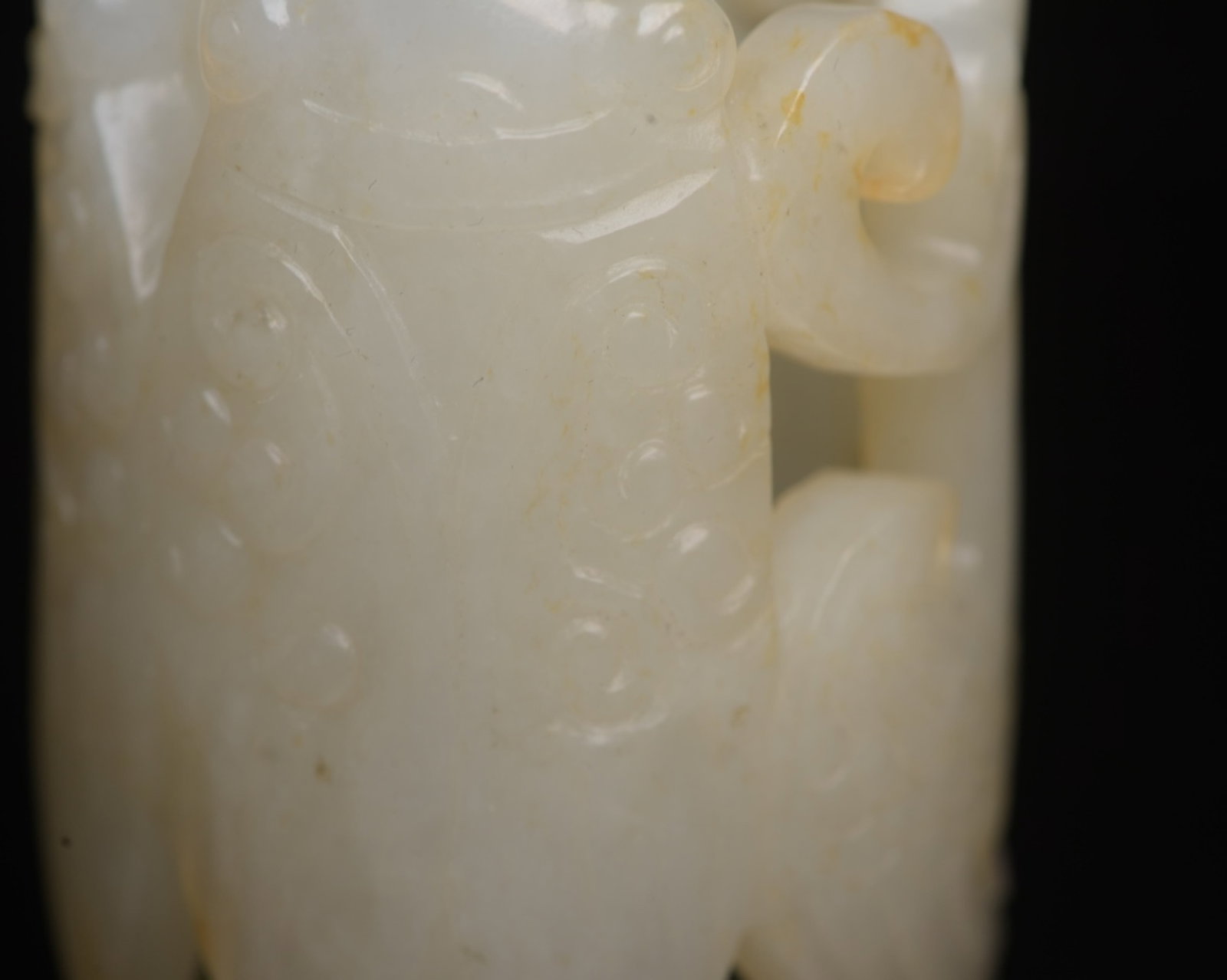 An Exquisite White Jade Cicada Pattern Thumb Ring - 9