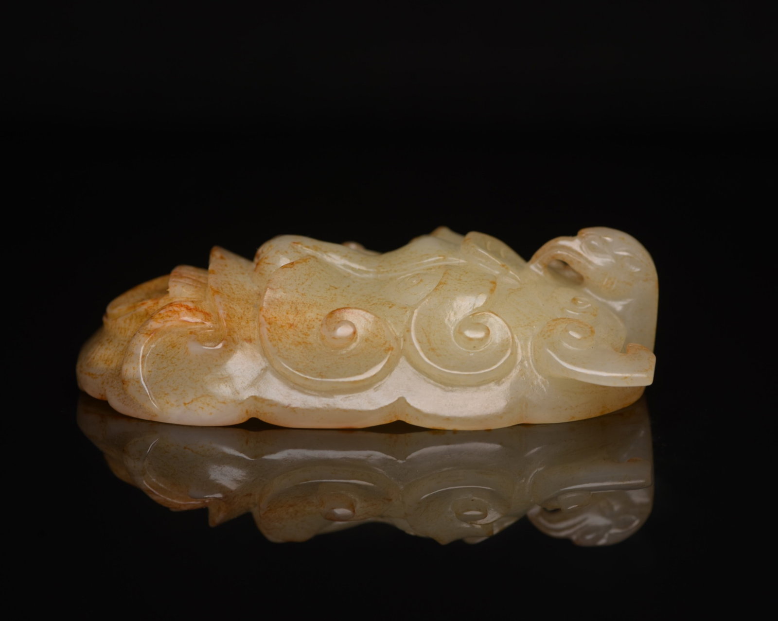 An Exquisite White Jade Beast-Face Pattern Buckle - 4