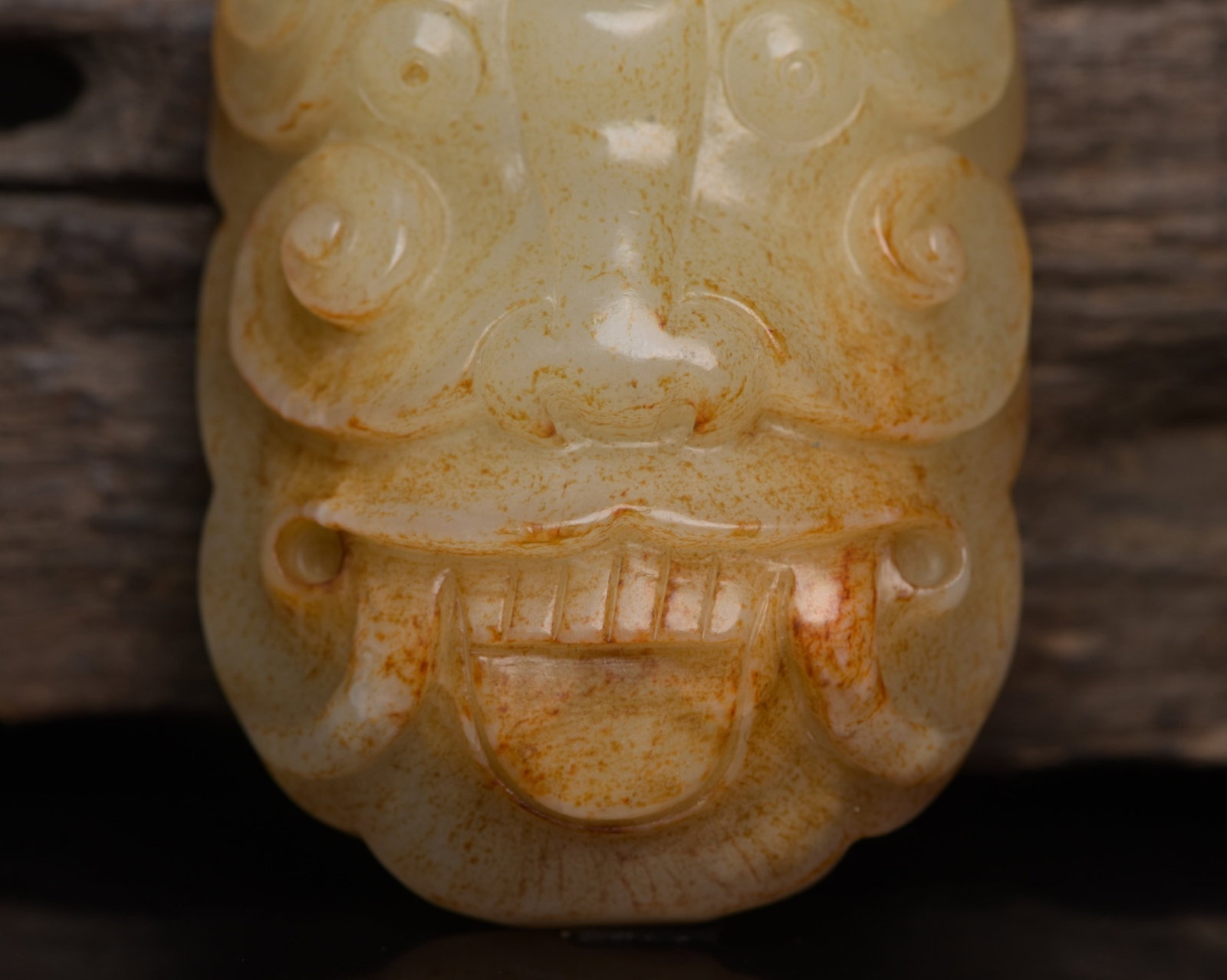 An Exquisite White Jade Beast-Face Pattern Buckle - 8