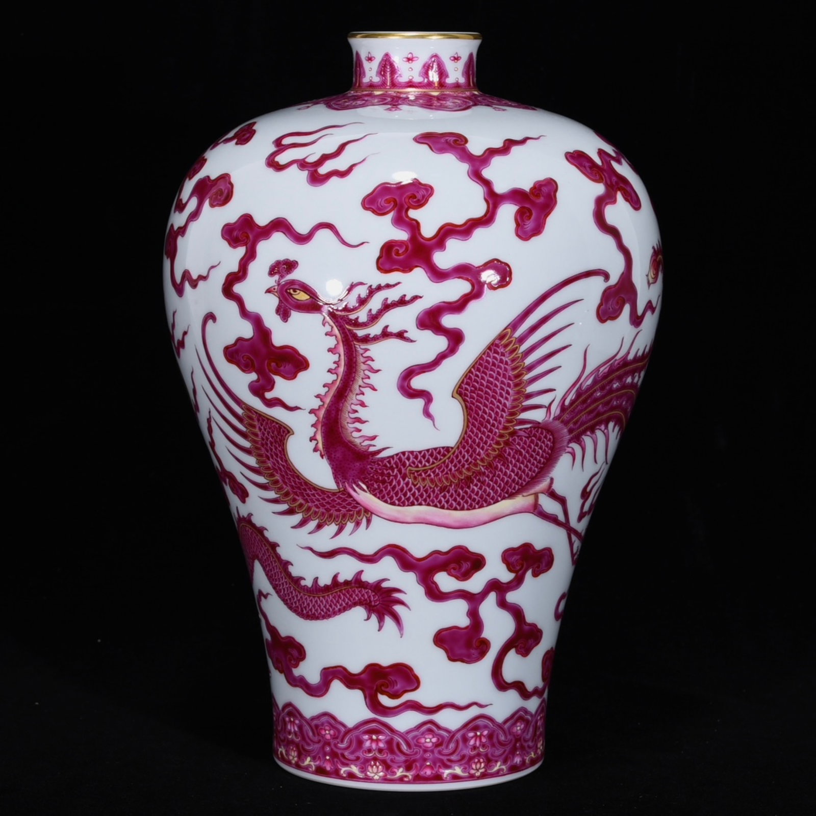 A Rare Ruby Red-GlazedGilt Dragon and Phoenix Pattern Vase - 3