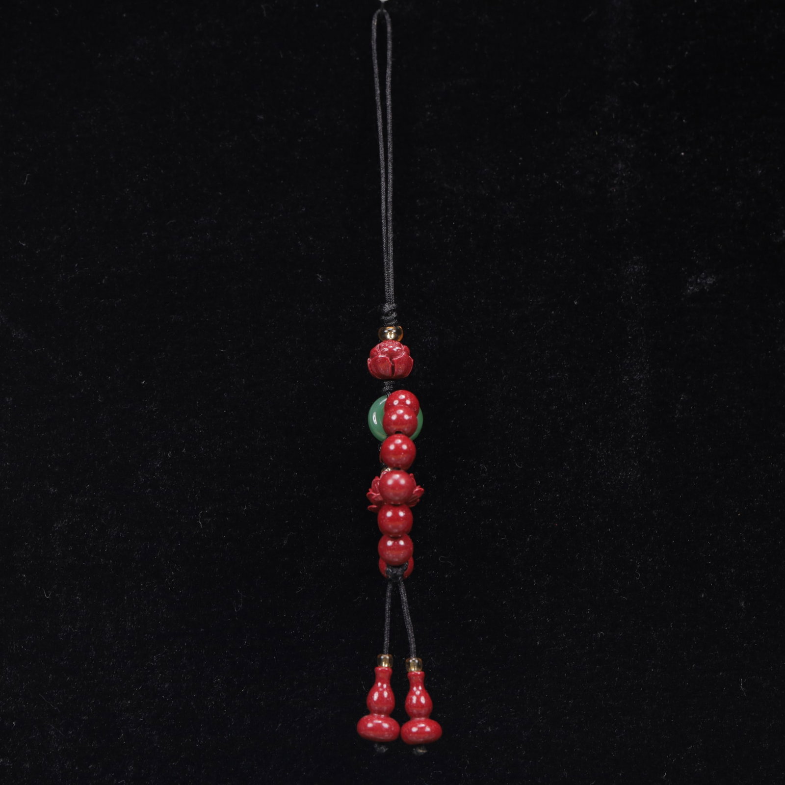 An Exquisite Cinnabar Lotus Pattern Pendant - 2