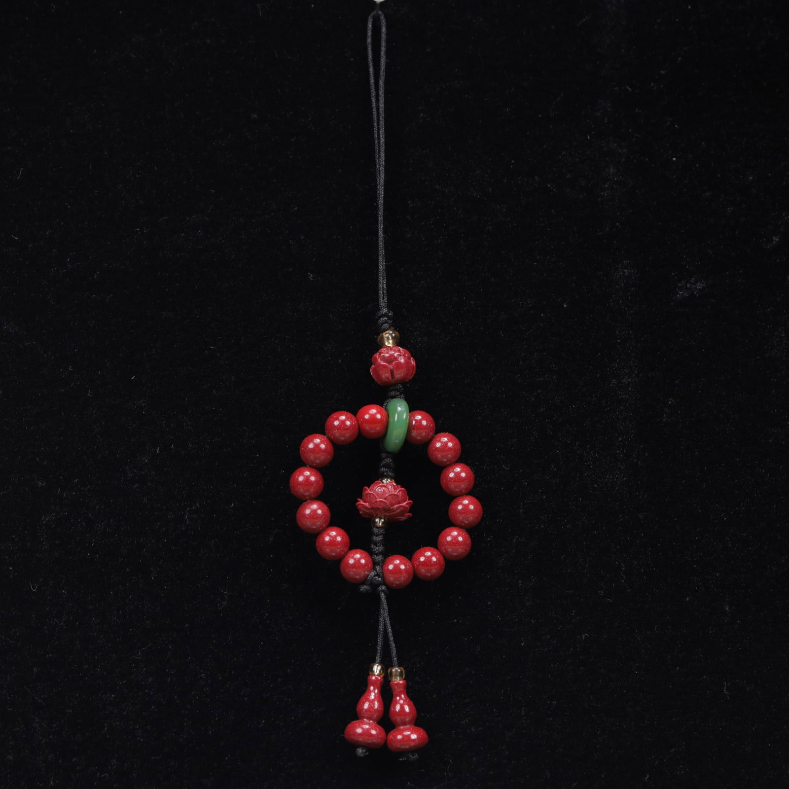 An Exquisite Cinnabar Lotus Pattern Pendant - 3