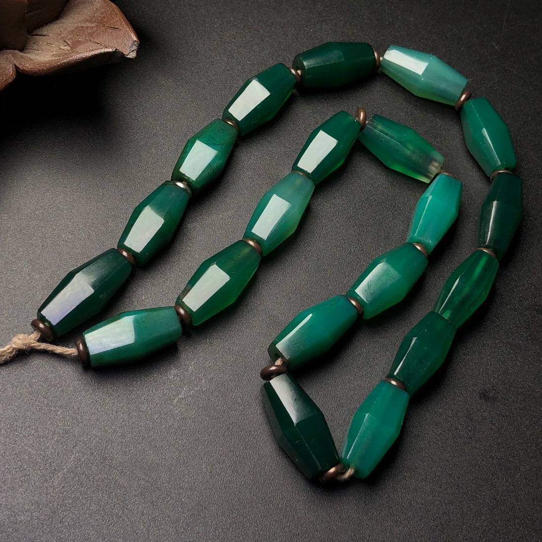 An Exquisite Agate Necklace - 4
