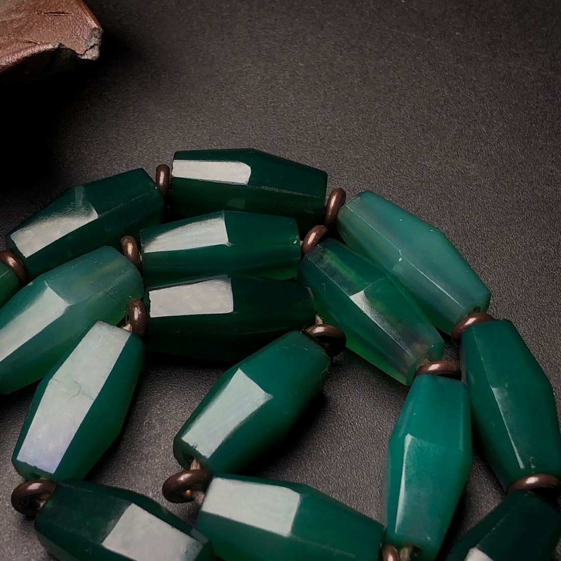 An Exquisite Agate Necklace - 8