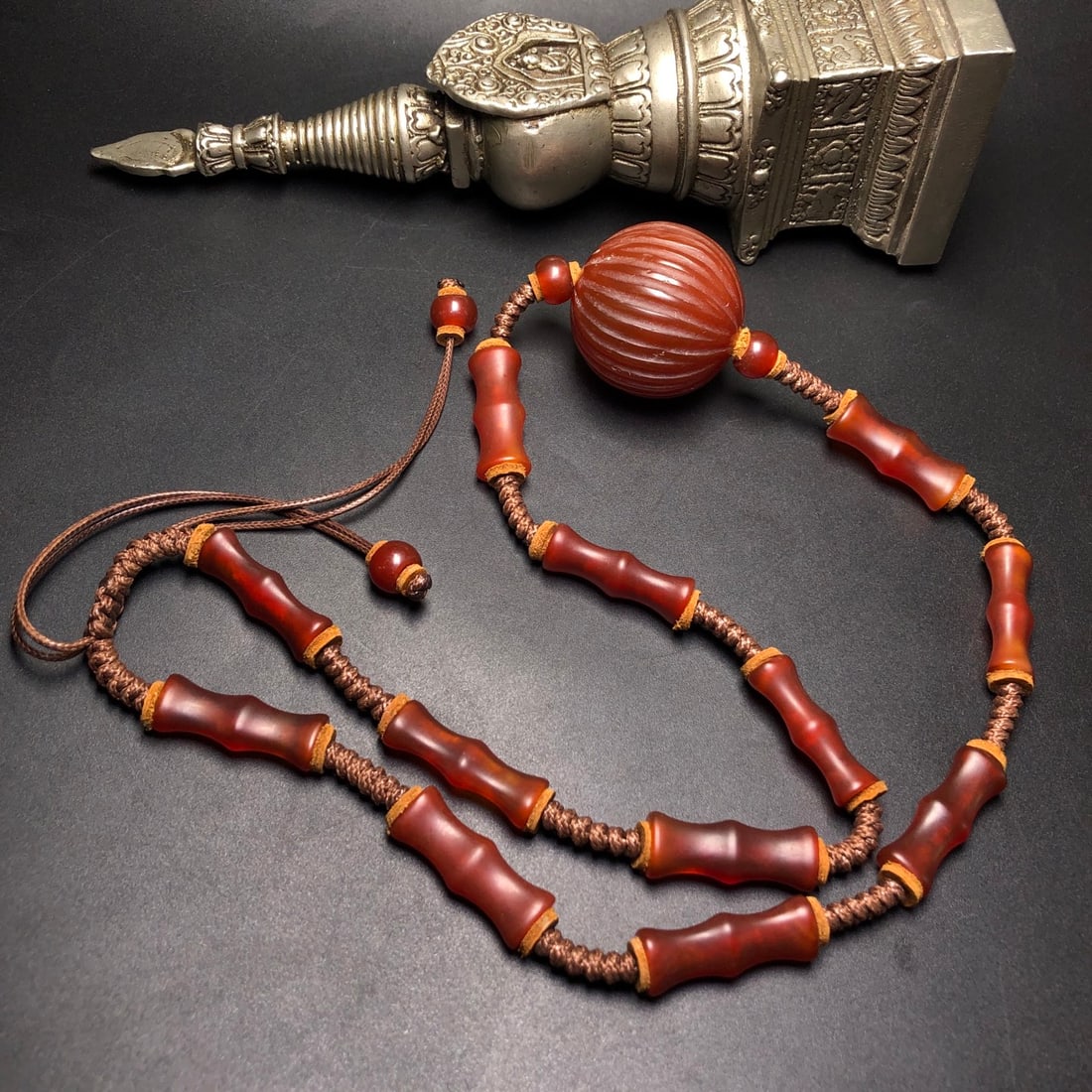 A Precious Agate Necklace - 4
