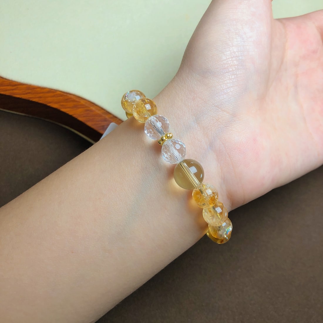 An Exquisite Crystal Bracelets - 6
