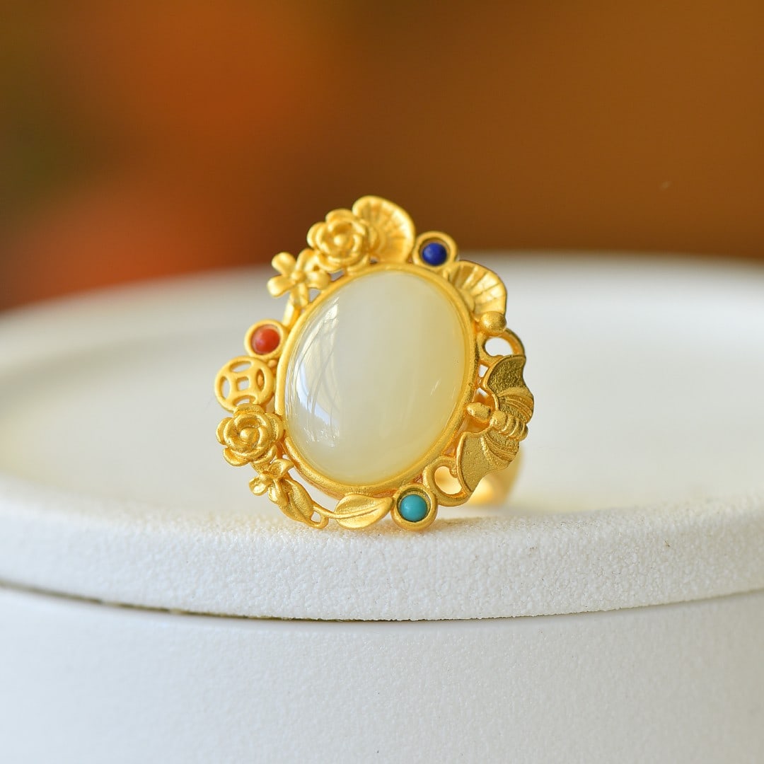 An Exquisite Sterling Silver-Gold Plated Inlaid White Jade Ring: An Exquisite Sterling Silver-Gold Plated Inlaid White Jade Ring,Size:12mmx16mm 纯银镀金镶白玉戒指