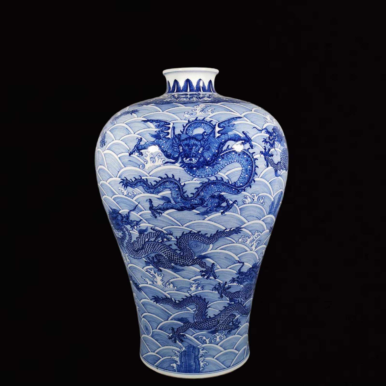 An Exquisite Blue and White Seawater and Dragon Pattern Vase: An Exquisite Blue and White Seawater and Dragon Pattern Vase ,Qing Dynasty, China, Qianlong Six-character Mark,Size:21.7inx15in 青花海水龙纹瓶,中国
