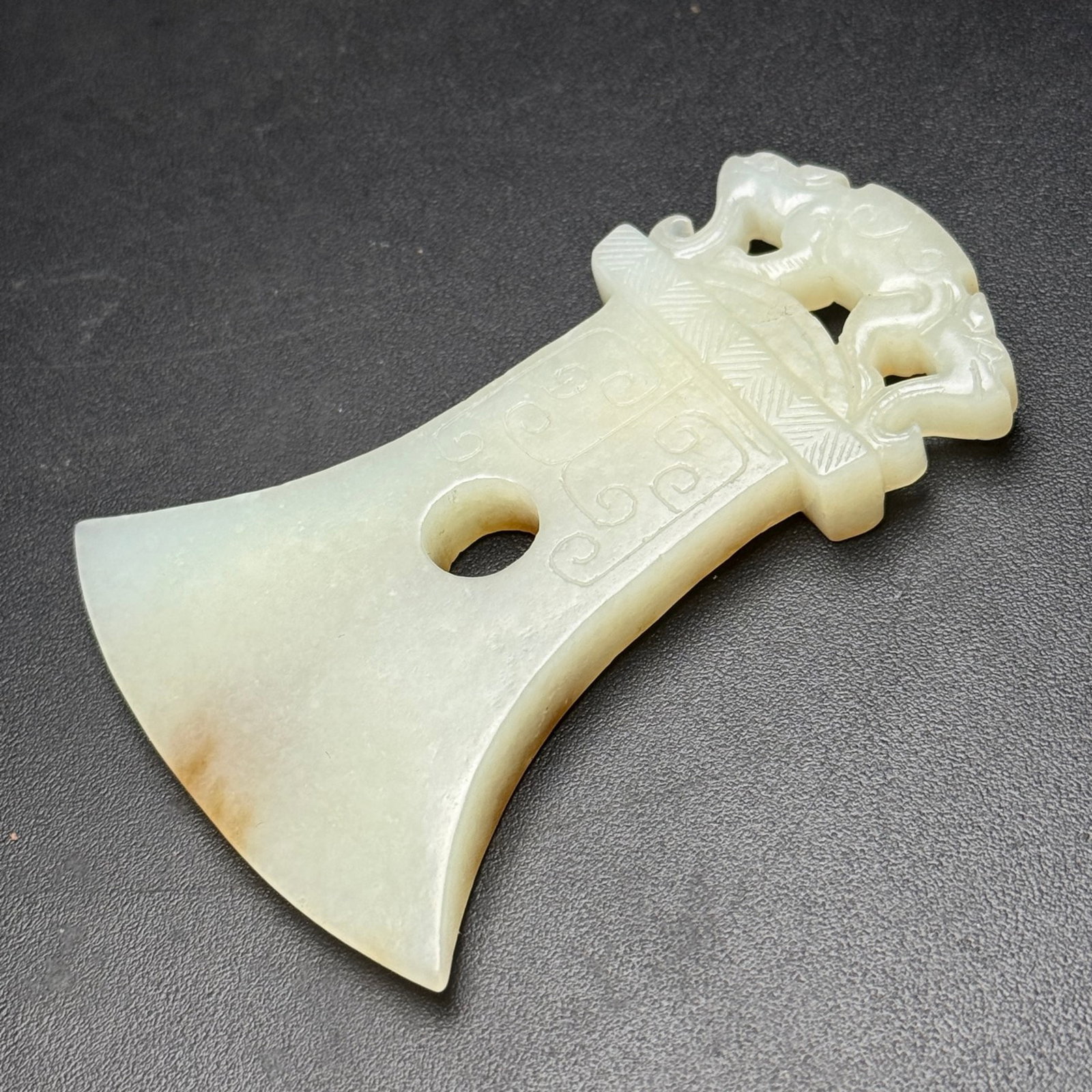 An Exquisite White Jade Dragon Pattern Pendant - 5