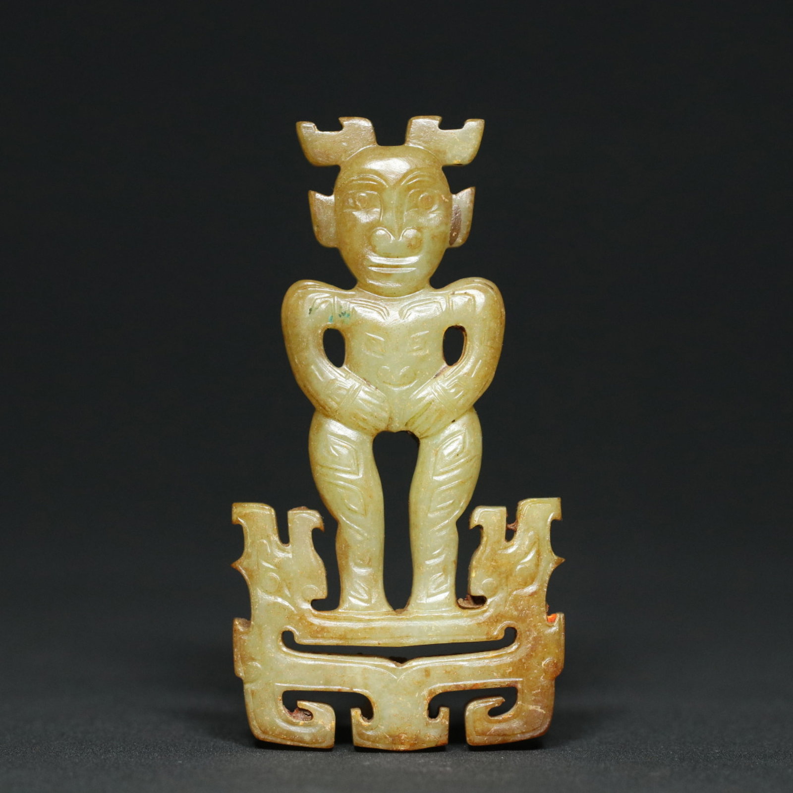 An Exquisite White Jade Figure Ornament: An Exquisite White Jade Figure Ornament,Western Zhou Dynasty,China,Size:3.2inx1.7inx0.3in,Weight:34.5g 白玉人物摆件,中国西周时期