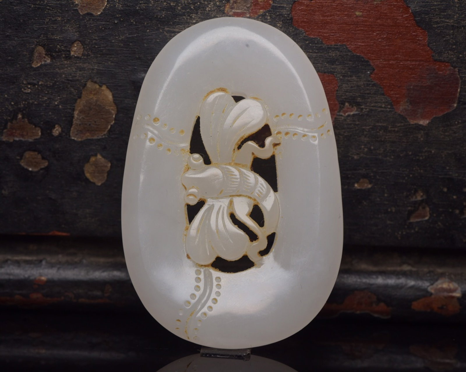 An Exquisite White Jade Butterfly Pattern Pendant: An Exquisite White Jade Butterfly Pattern Pendant,Qing Dynasty,China,Size:2.5inx1.6inx0.4in,Weight:33g 白玉蝴蝶纹佩,中国清代
