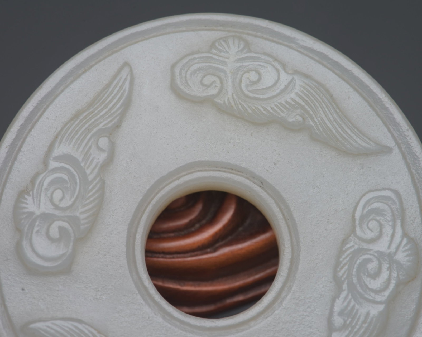 An Exquisite White Jade Auspicious Cloud Pattern Pendant - 8