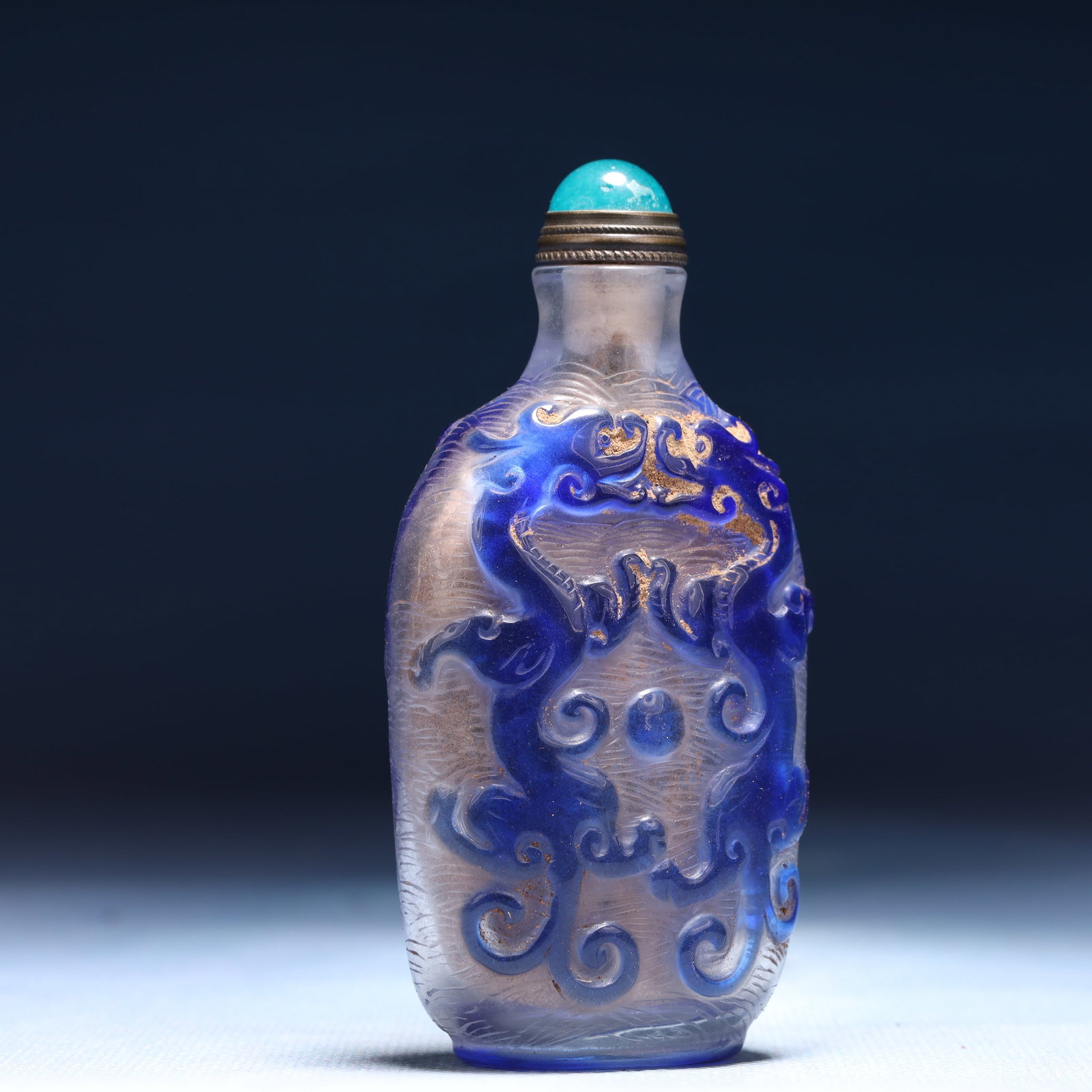 An Exquisite Glass Chi-Dragon Pattern Snuff Bottle - 3