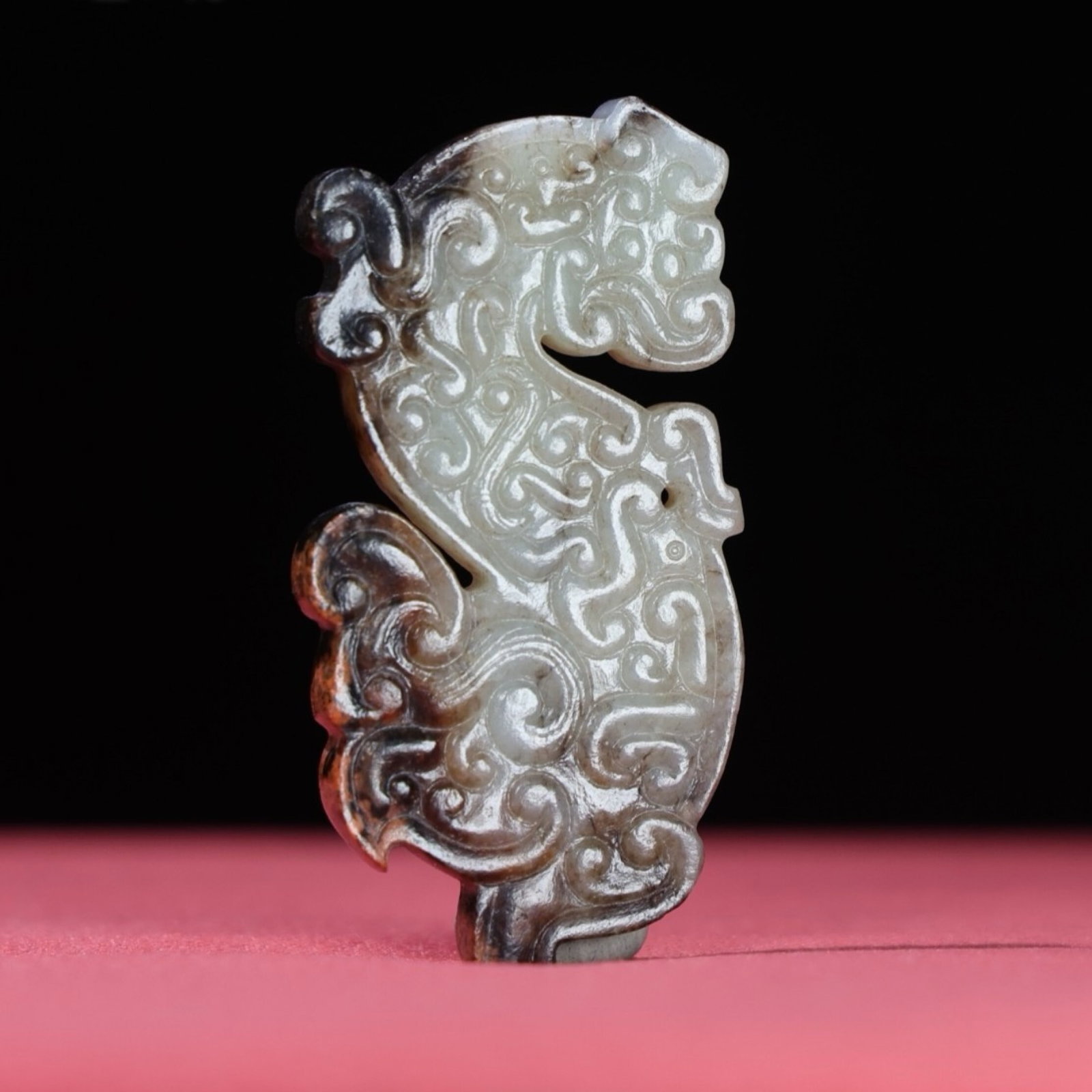 White Jade Dragon Pendant: White Jade Dragon Pendant,Qing Dynasty,China,Size:2.6inx1.3inx0.3in,Weight:31g 白玉龙佩,中国清代