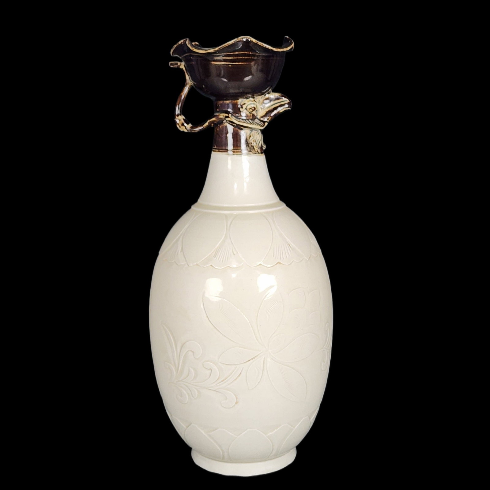 A Rare Ding yao Phoenix Pattern Vase - 3