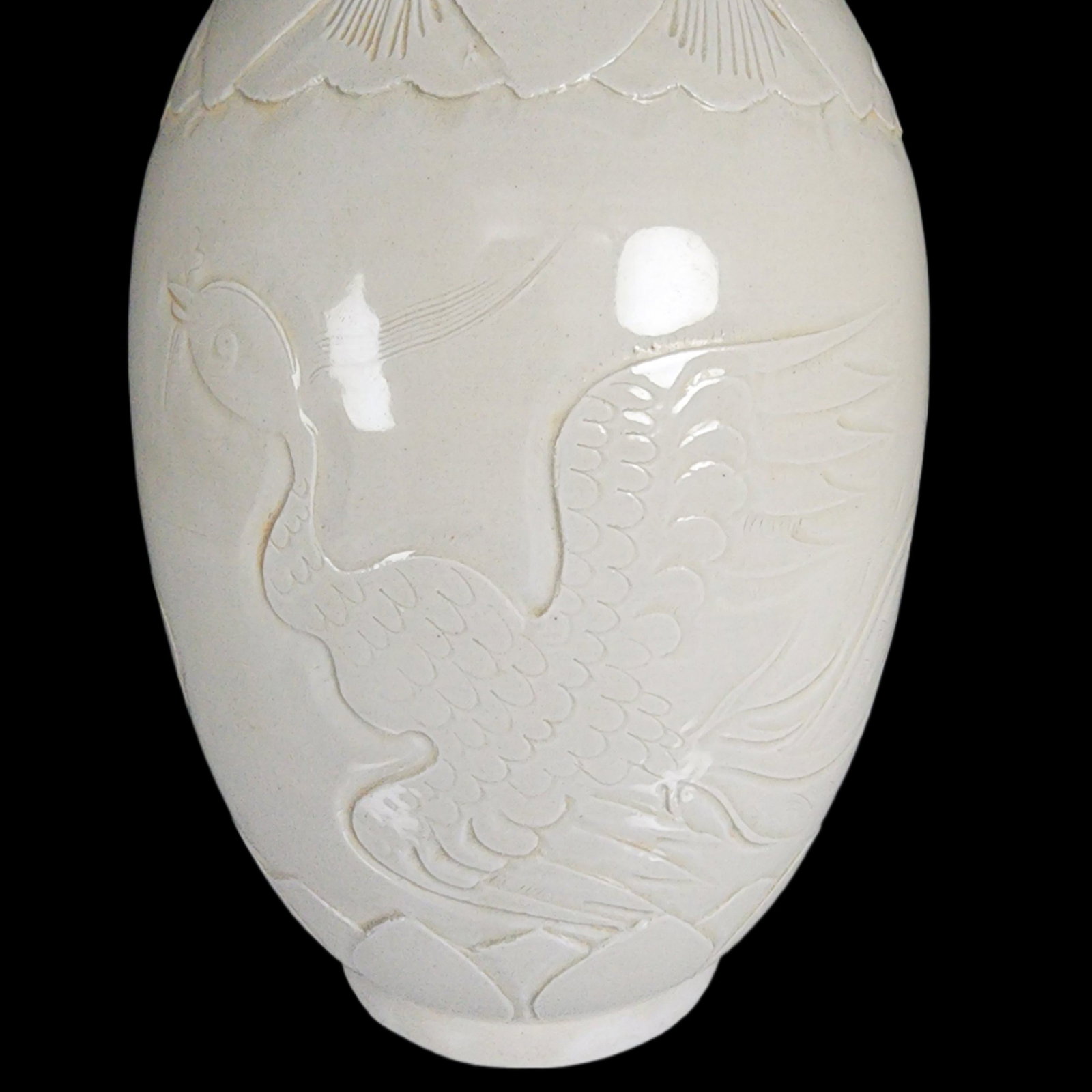 A Rare Ding yao Phoenix Pattern Vase - 7