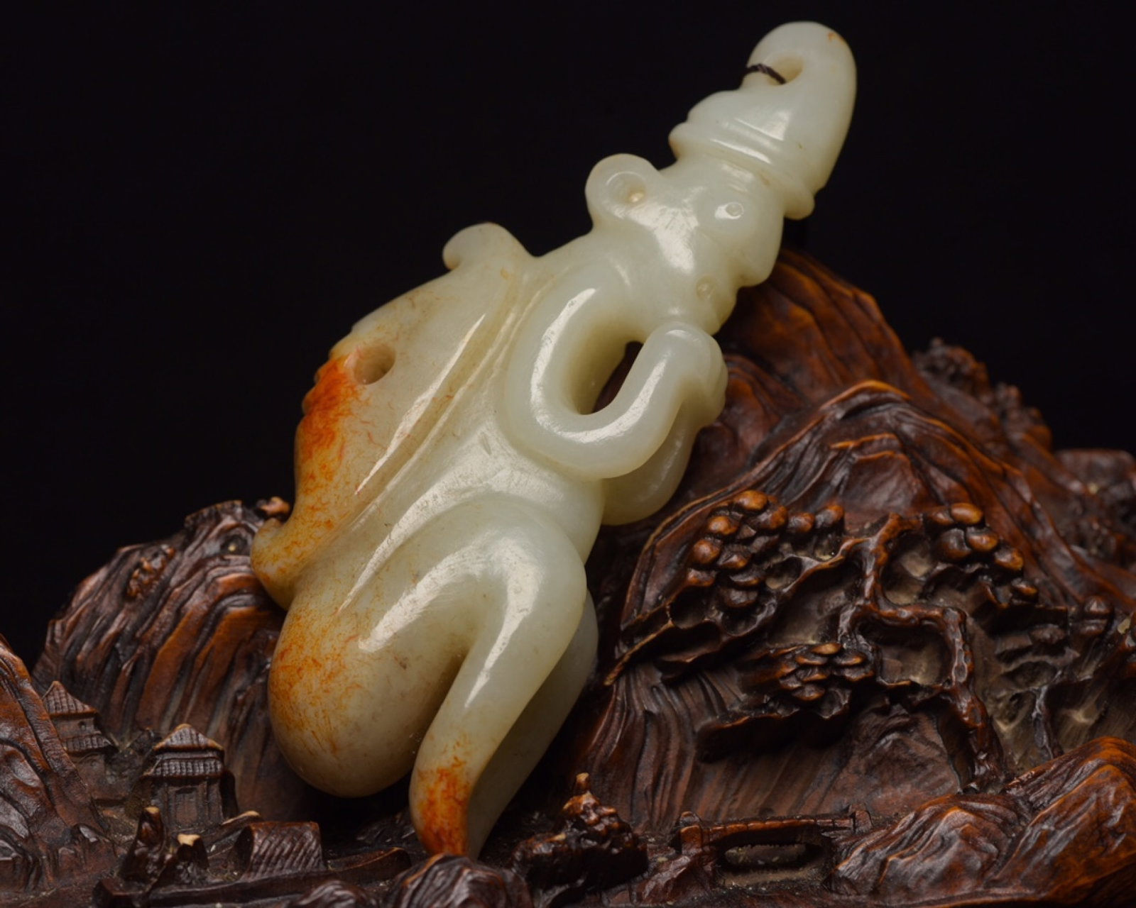 An Exquisite White Jade Figure Ornament: An Exquisite White Jade Figure Ornament,Qing Dynasty,China,Size:3.9inx1.6inx0.8in,Weight:109g 白玉人物摆件,中国清代
