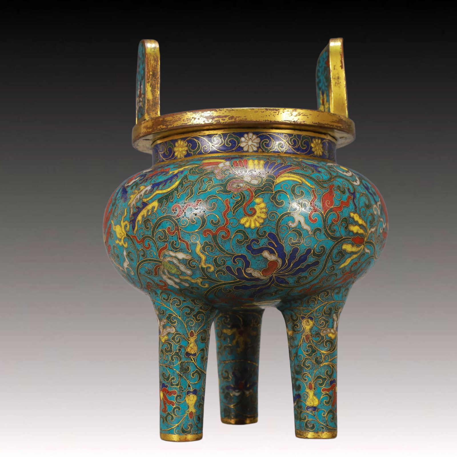 An Exquisite Cloisonne Lotus Pattern Double-Ears and Tripod Censer: An Exquisite Cloisonne Lotus Pattern Double-Ears and Tripod Censer,Ming Dynasty, China,Chenghua Four-character Mark,Size:6.7inx10.2in,Weight:1800g 景泰蓝缠枝莲ń