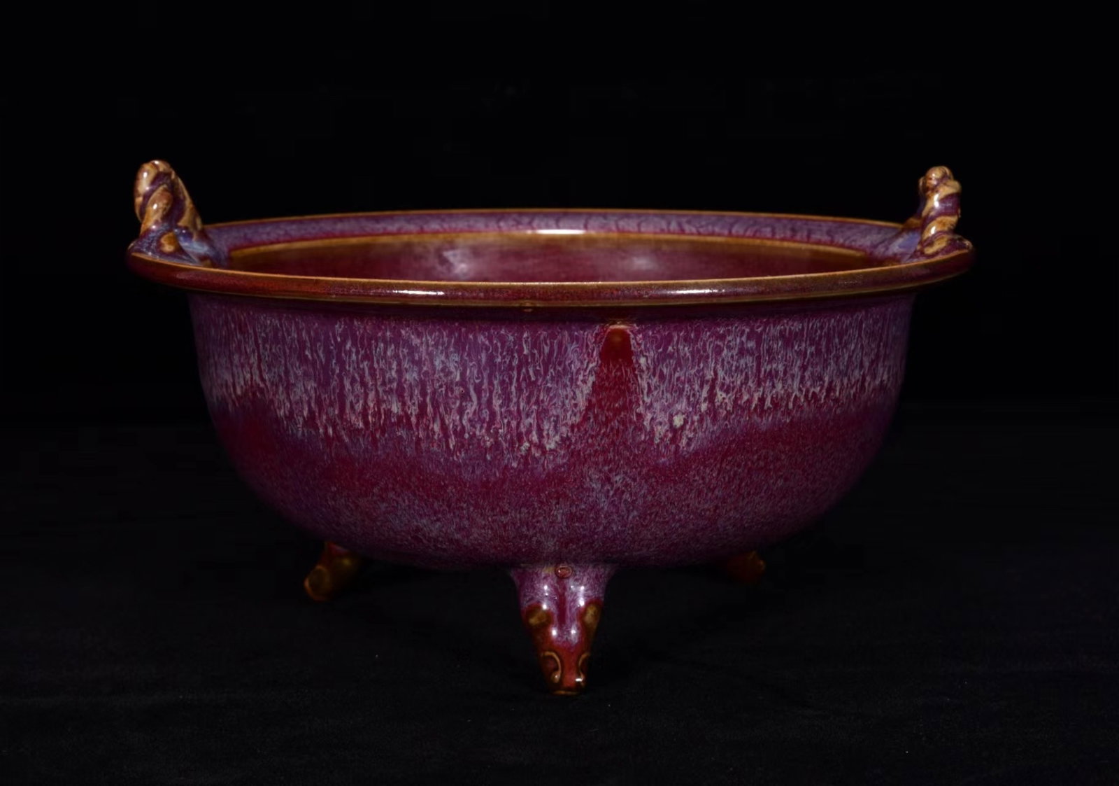 An Exquisite Jun yao Double-Ears and Tripod Censer: An Exquisite Jun yao Double-Ears and Tripod Censer,Song Dynasty,China,Size:4.7inx8.3in 钧窑双耳三足香炉,中国宋代