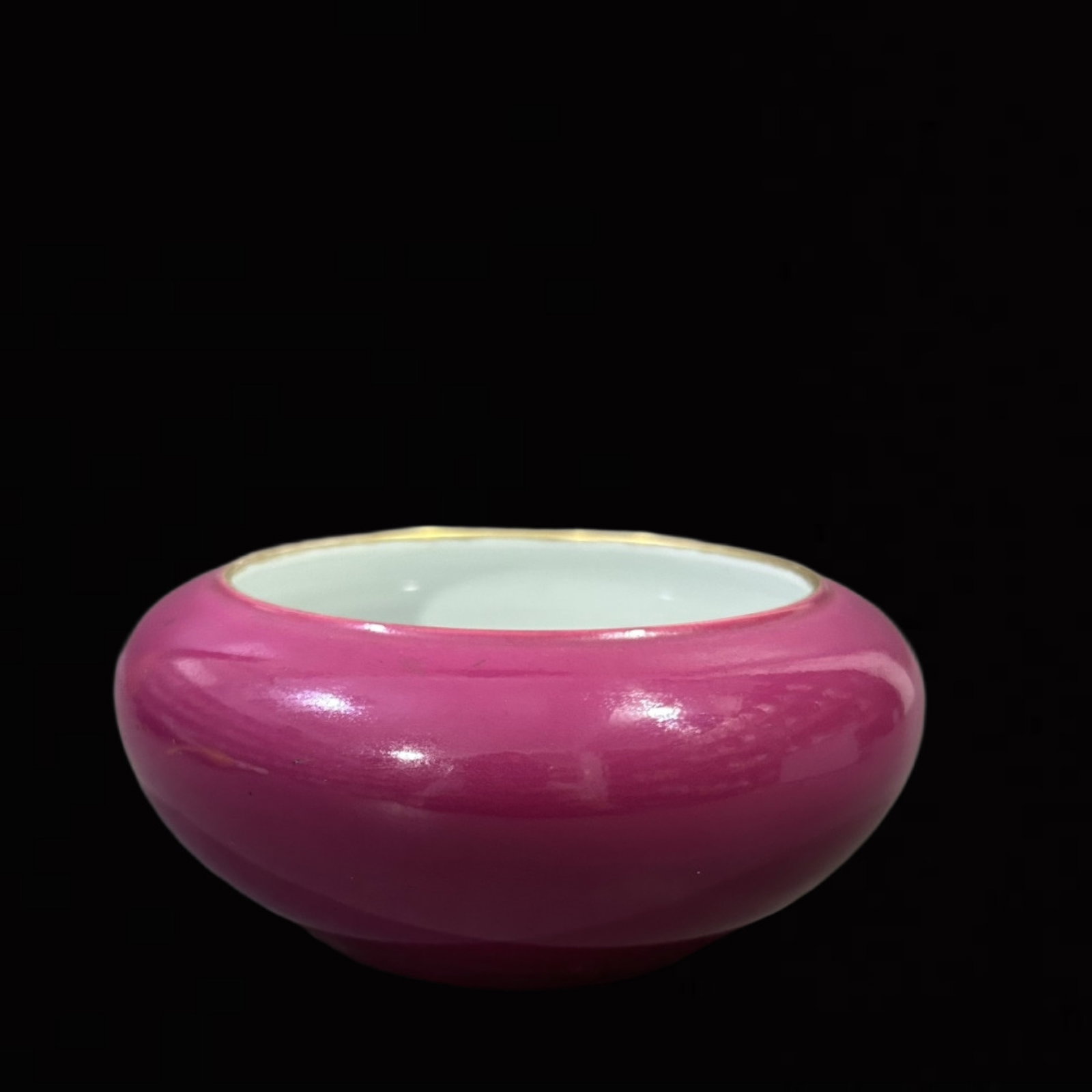 An Exquisite Ruby Red-Glazed Brush Washer: An Exquisite Ruby Red-Glazed Brush Washer,Qing Dynasty,China,Yongzheng Six-character Mark,Size:6.9inx6.1in 胭脂红笔洗,中国清代,雍正