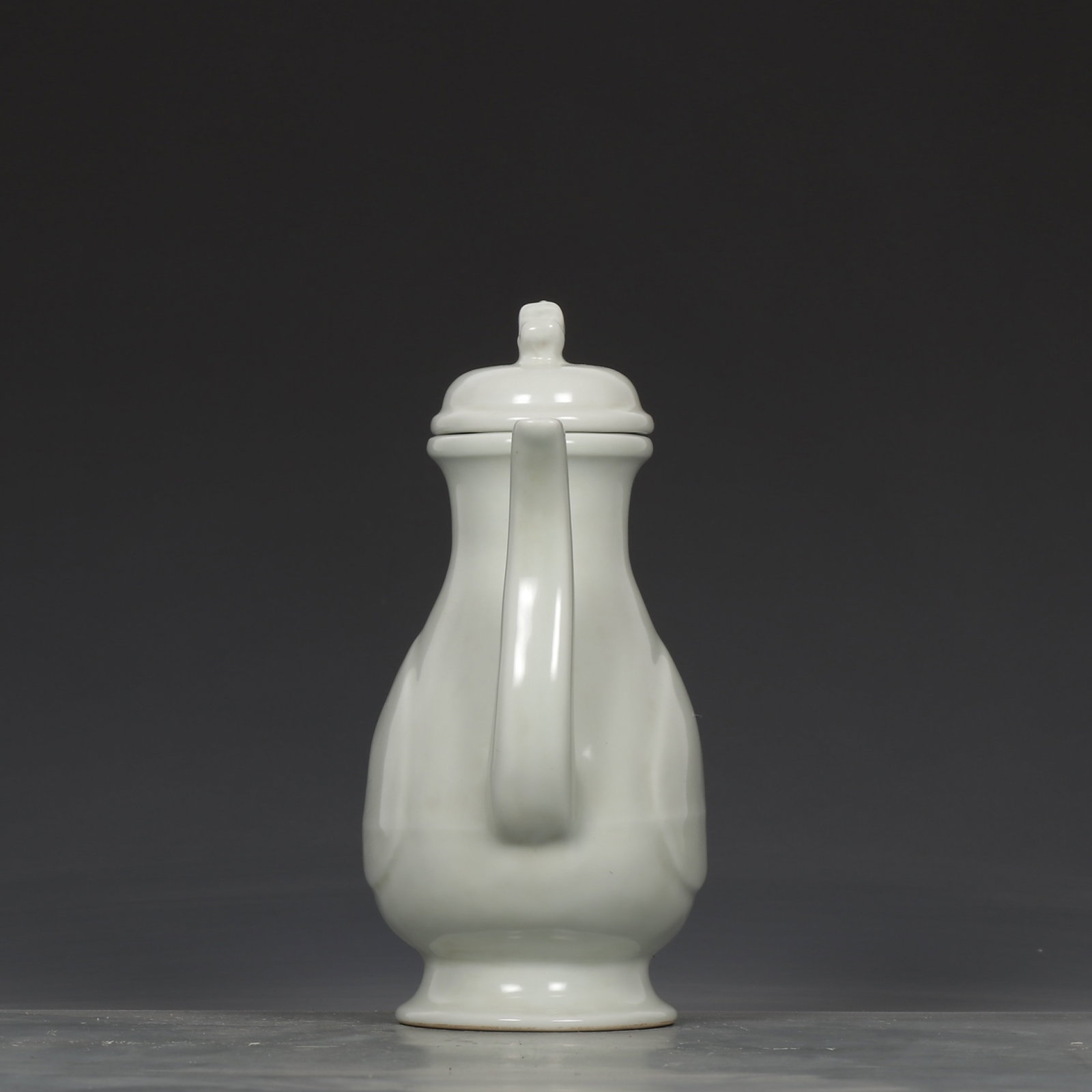 An Exquisite White Glazed Ewer - 5
