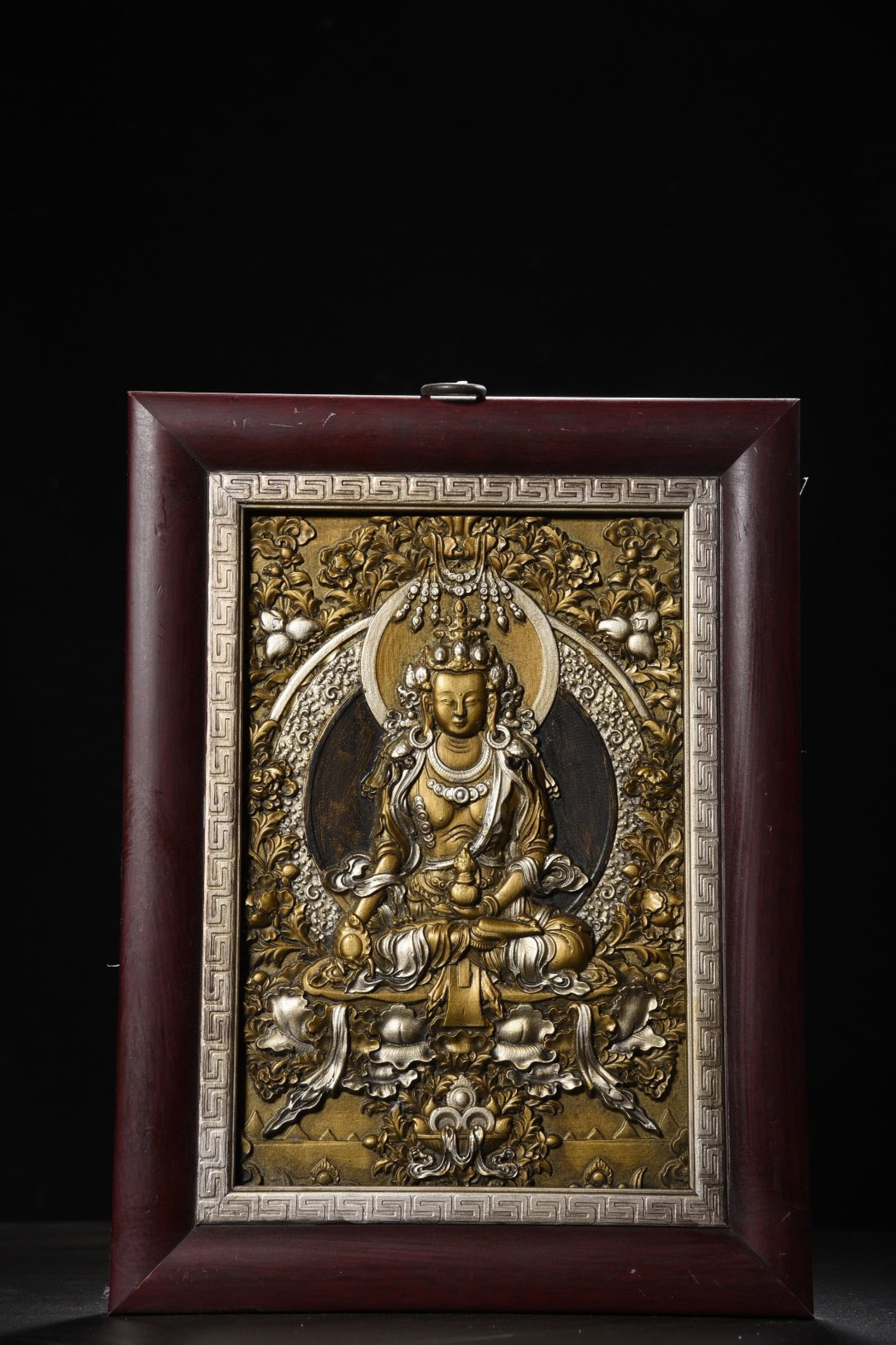 An Exquisite Tanwood Inlaid Bronze Painted Color Statue of Amitayus Tangka: An Exquisite Tanwood Inlaid Bronze Painted Color Statue of Amitayus Tangka,Qing Dynasty,China,Size:13inx9.8inx0.8in,Weight:850g 檀木嵌铜彩绘无量寿