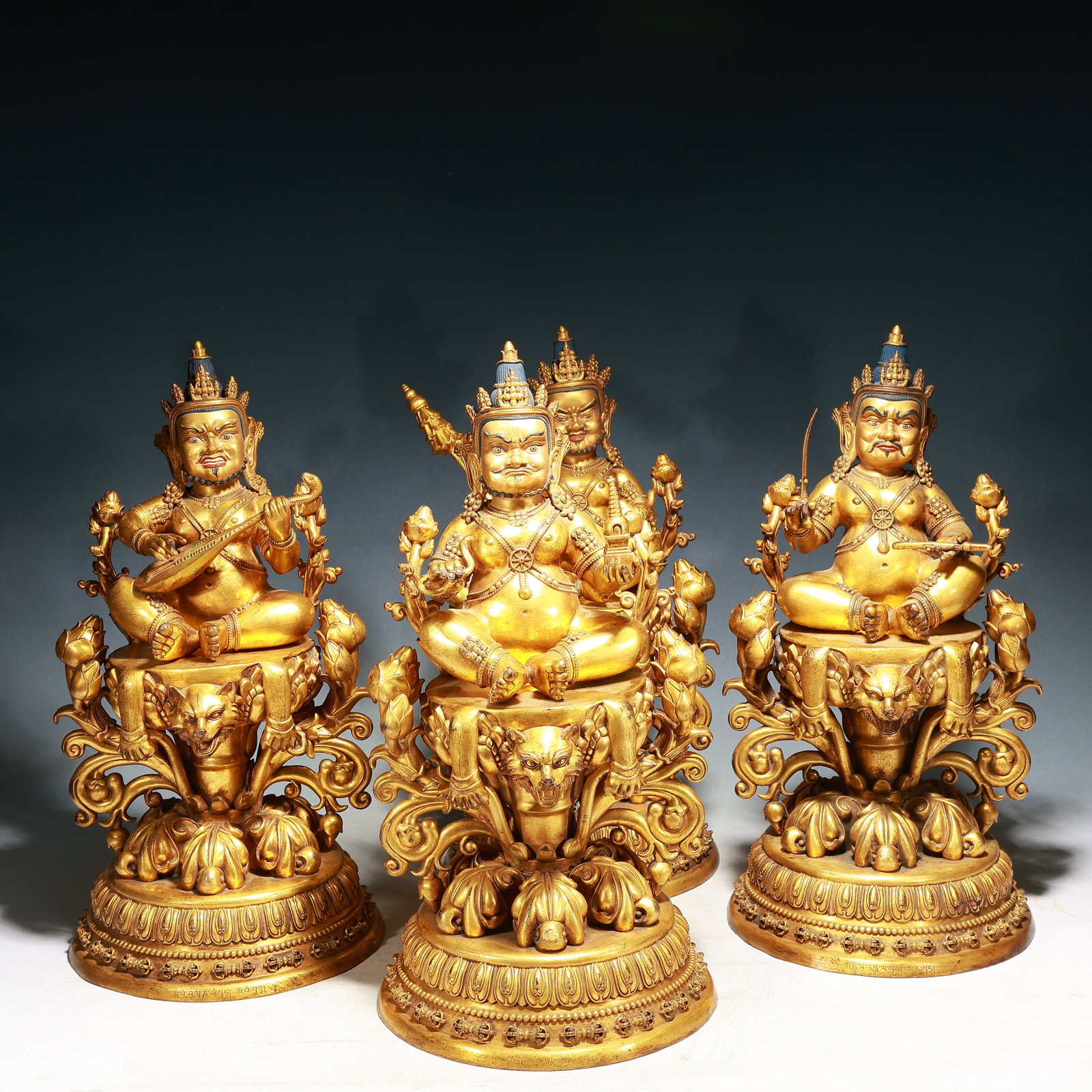 A Set of Solemn Gilt Bronze Statue of Heavenly King: A Set of Solemn Gilt Bronze Statue of Heavenly King,Qing Dynasty,China,Size:9.8inx19.7in,Weight:52400g 一套铜鎏金天王像,中国清代