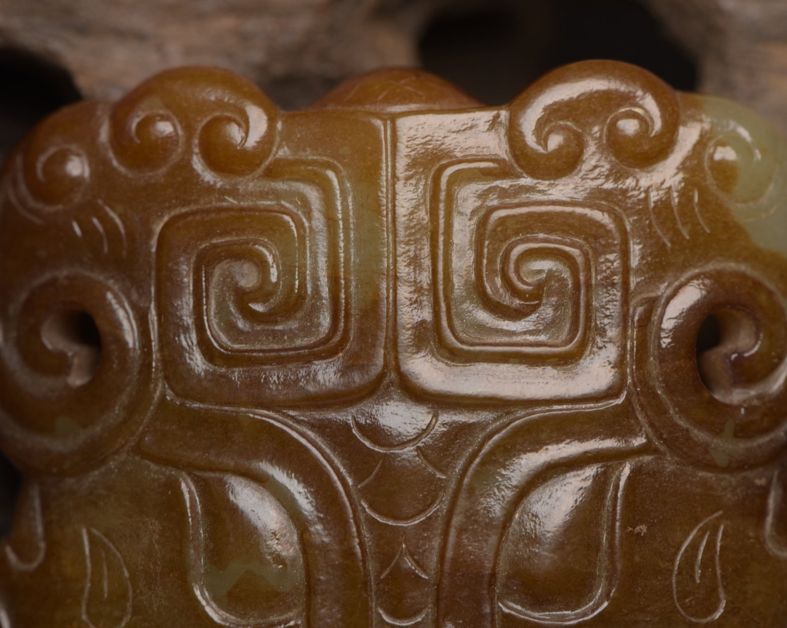 An Exquisite White Jade Auspicious Cloud Pattern Buckle - 6