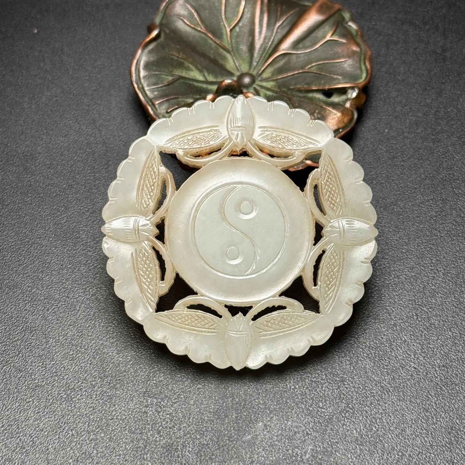 An Exquisite White Jade Trigram Pattern Pendant: An Exquisite White Jade Trigram Pattern Pendant,Qing Dynasty,China,Size:2inx0.2in,Weight:22g 白玉八卦纹佩,中国清代
