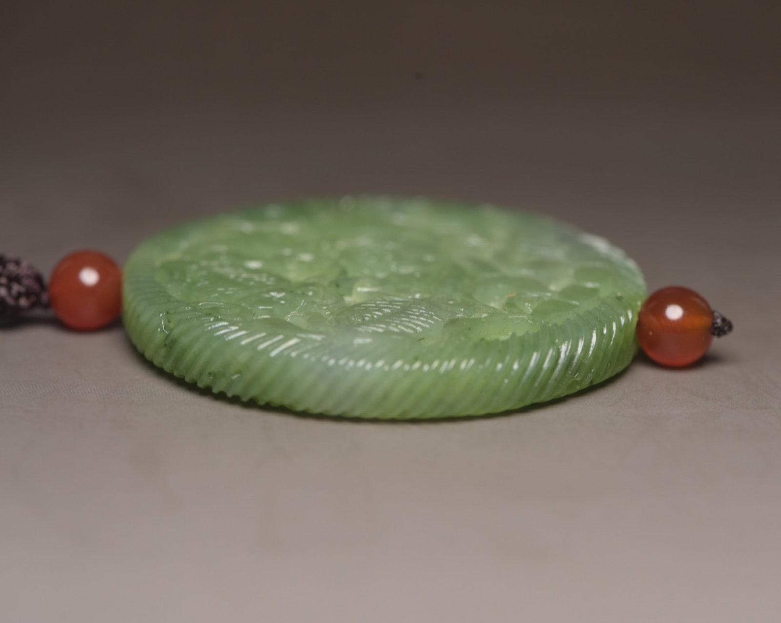 An Exquisite Jasper Flower Pattern Pendant - 3
