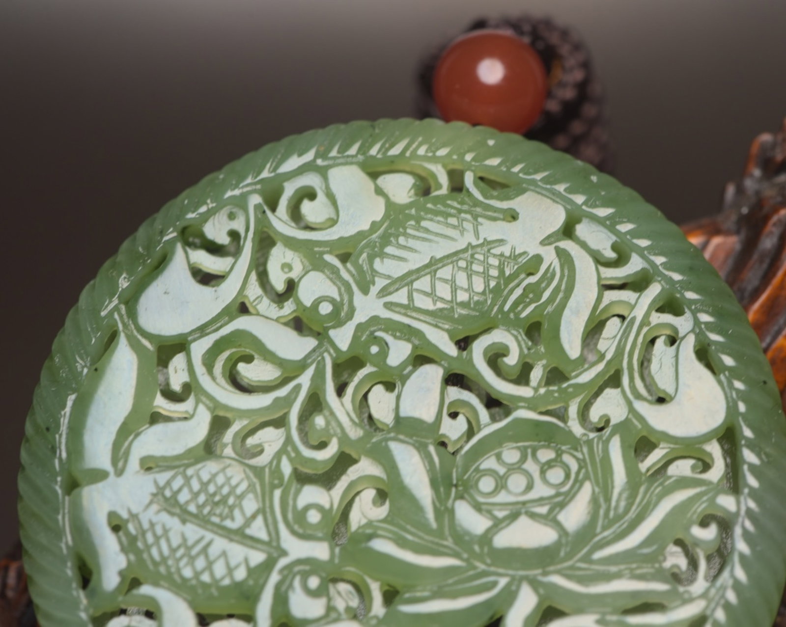 An Exquisite Jasper Flower Pattern Pendant - 4