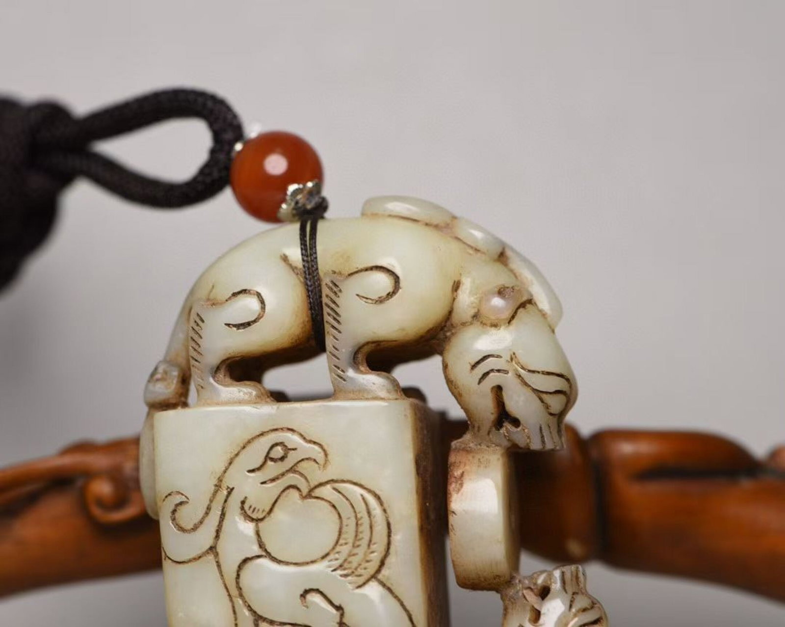 An Exquisite White Jade Beast Pattern Seal - 8